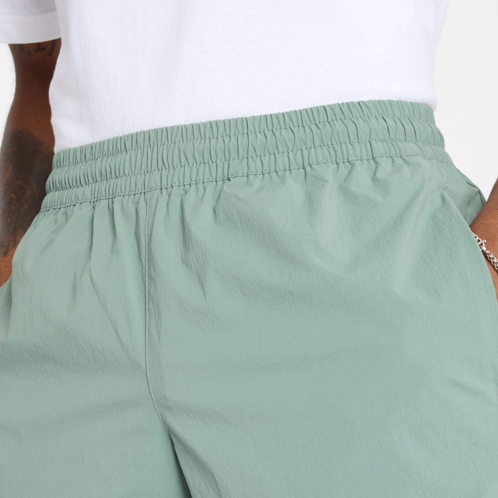 Мужские брюки New Balance Athletics Stretch Woven Short 5" — фото 2