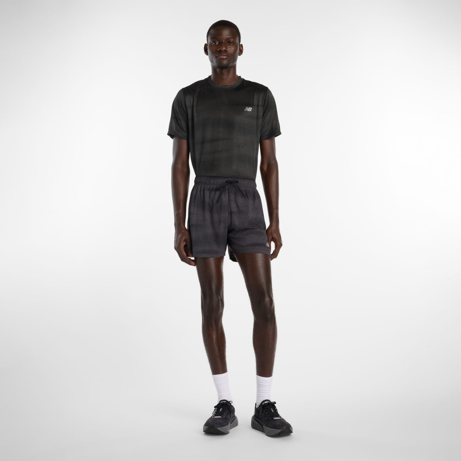 Мужские брюки New Balance RC Printed Short 5" — фото 2