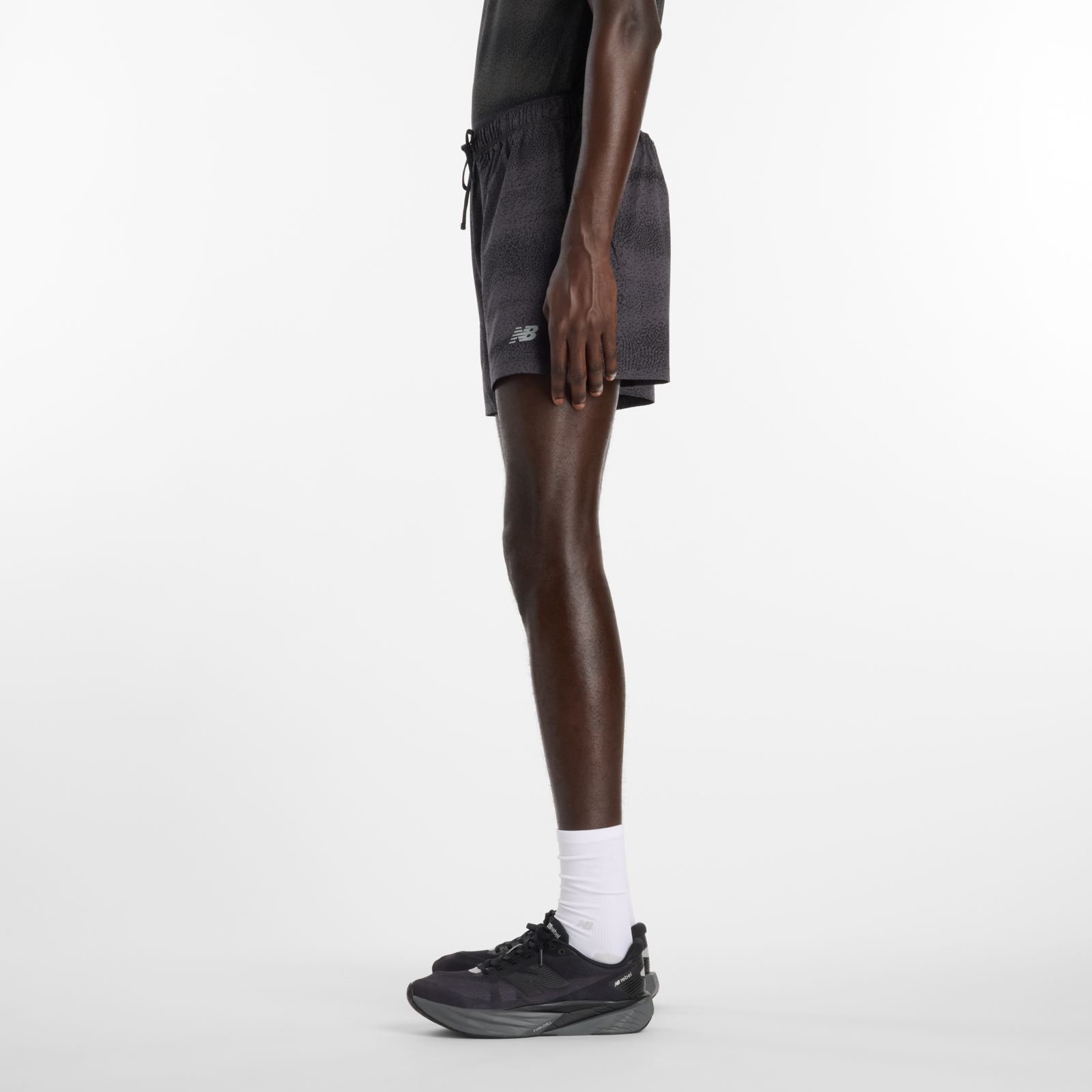 Мужские брюки New Balance RC Printed Short 5" — фото 5