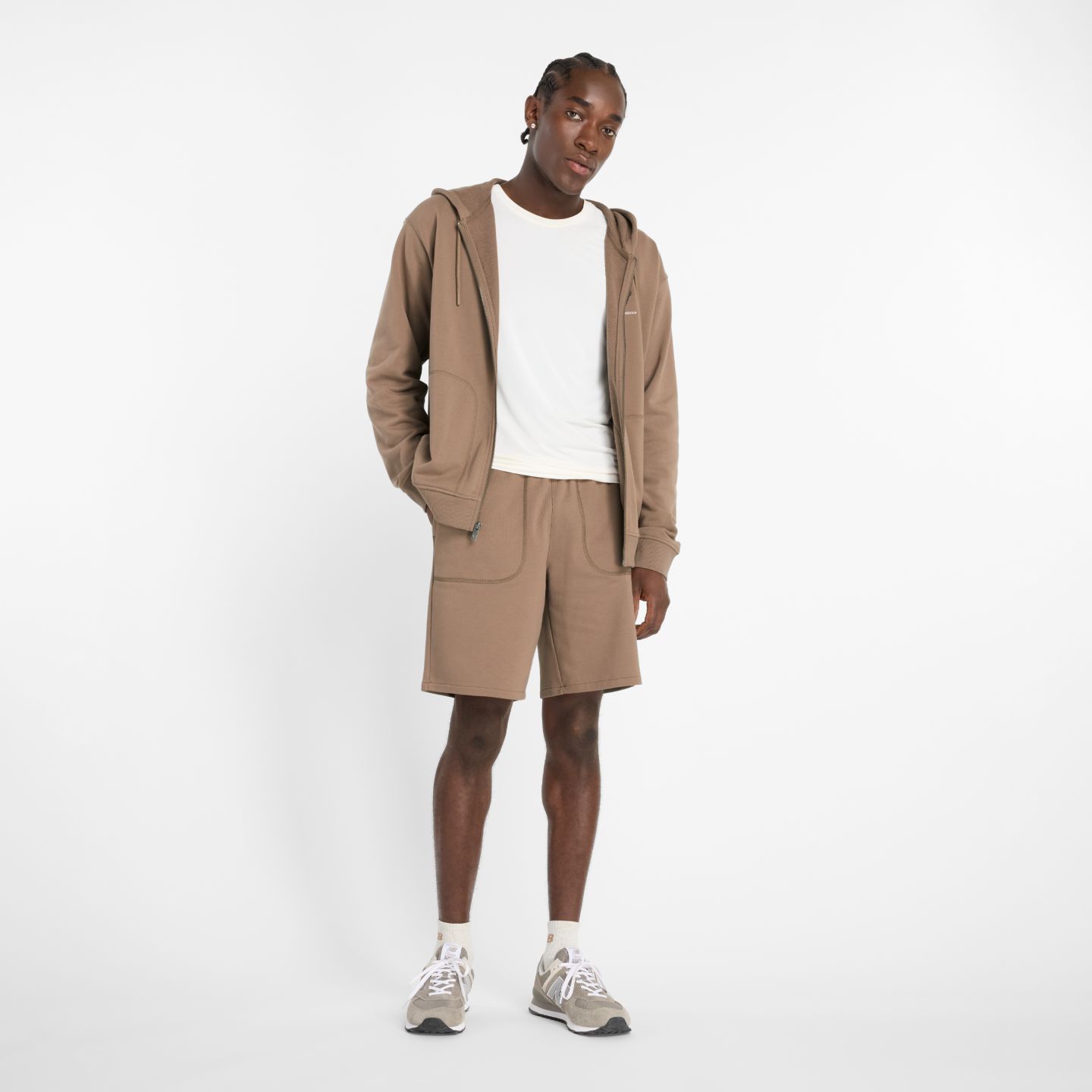 Мужские шорты New Balance Ohtani French Terry Short 9", цвет: Серо-бежевый — фото 2