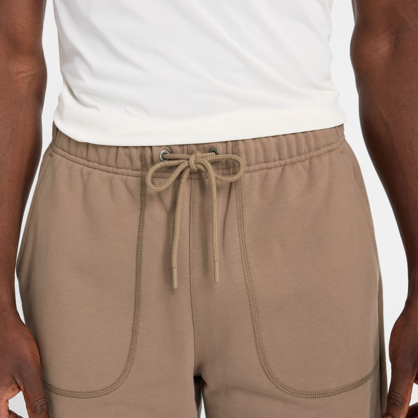 Мужские шорты New Balance Ohtani French Terry Short 9", цвет: Серо-бежевый — фото 3