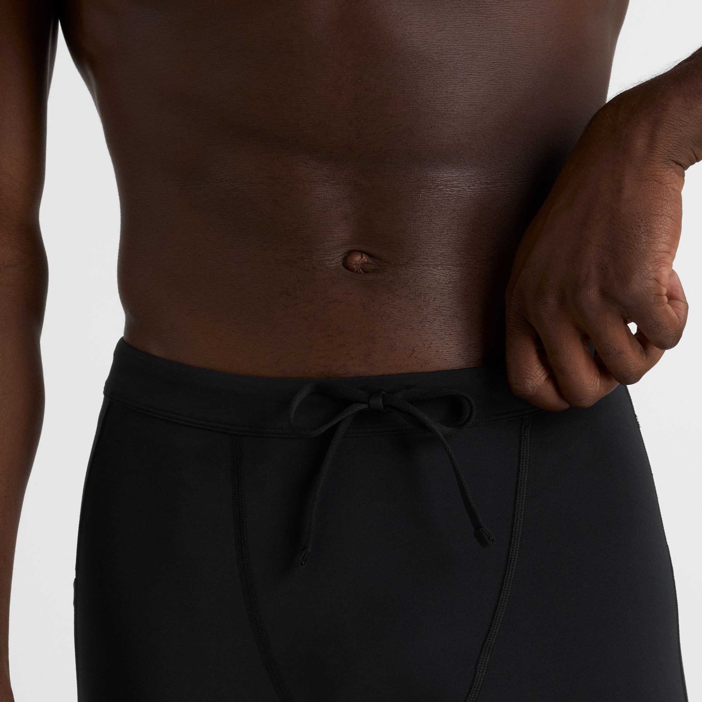 NB Sleek Drop-In 9" 緊身短褲