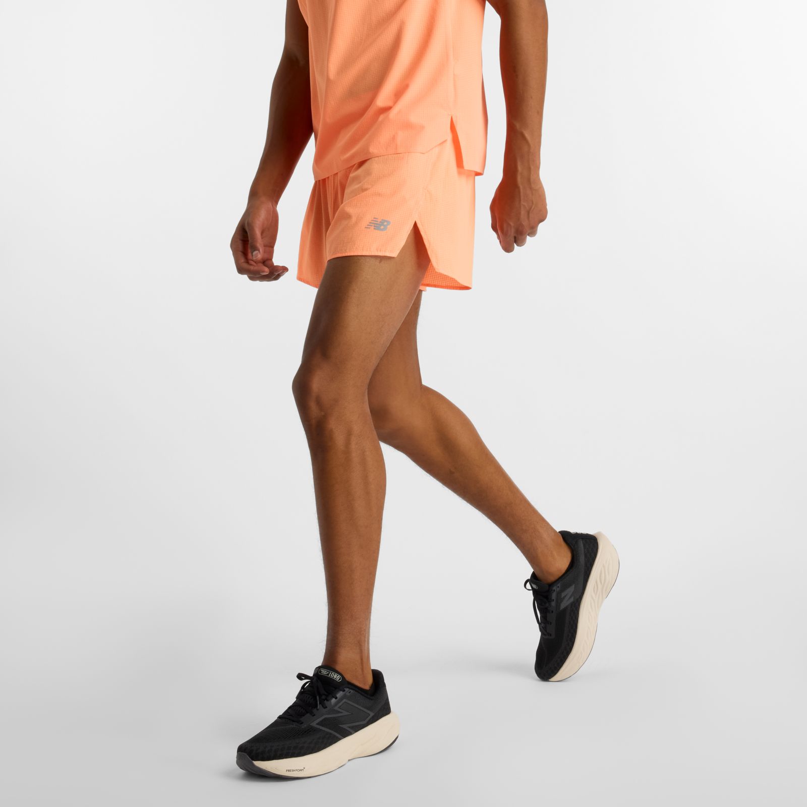 Мужские брюки New Balance RC Ultra Light Split Short 3" — фото 8