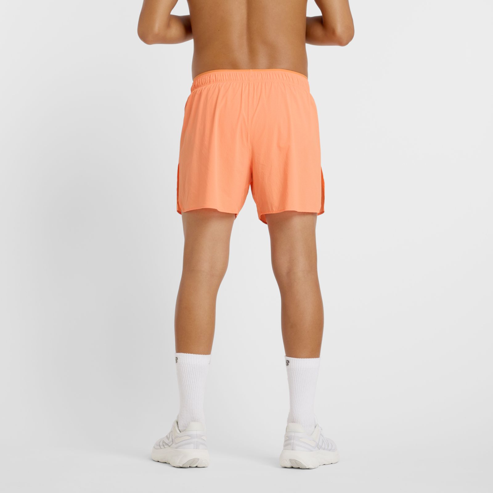 Мужские брюки New Balance RC Ultra Light Split Short 5" — фото 3