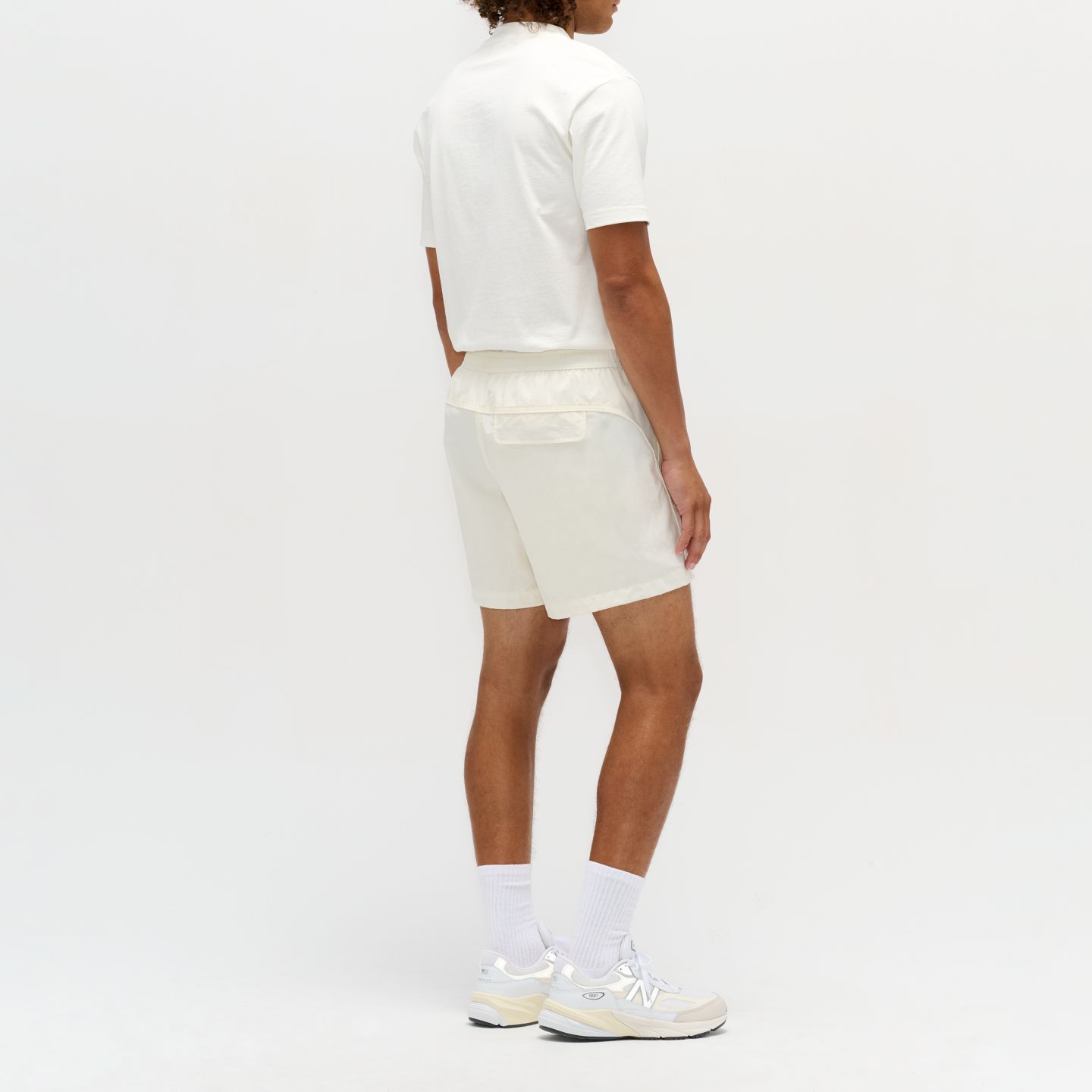 Мужские шорты New Balance Made in USA Woven Short, цвет: Морская соль — фото 3