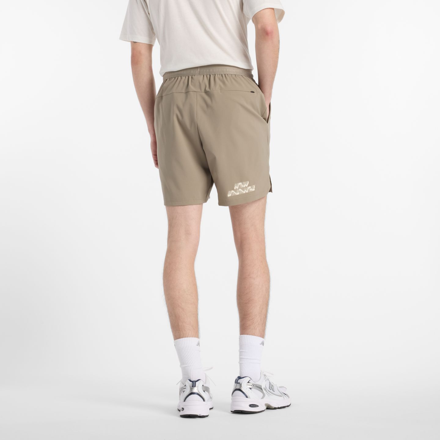 Мужские шорты New Balance Run Energy Short, цвет: Dockside — фото 3