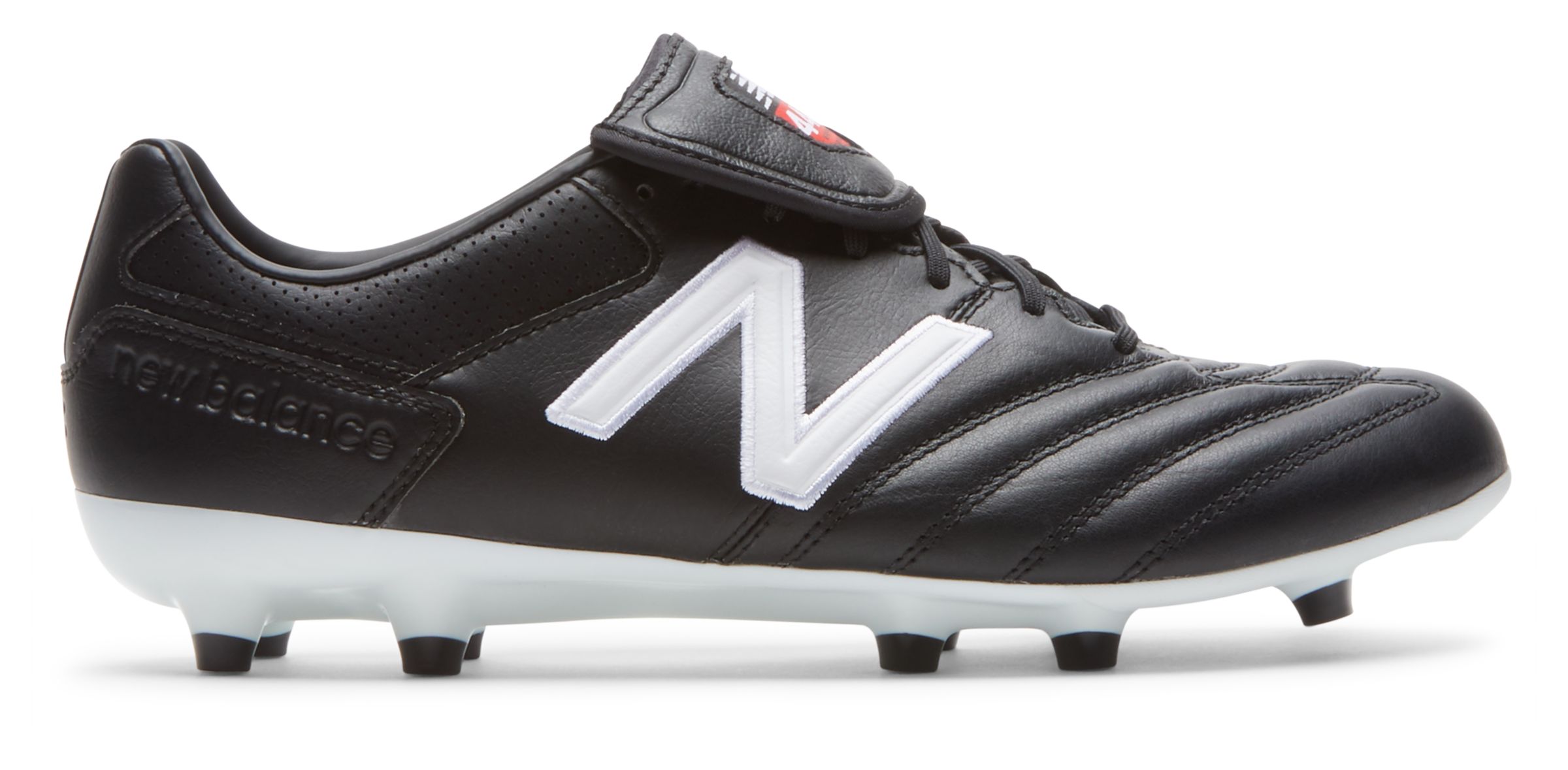 football shoes new balance