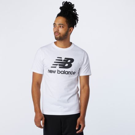 Peluquero juntos en términos de NB Essentials Stacked Logo Tee - New Balance