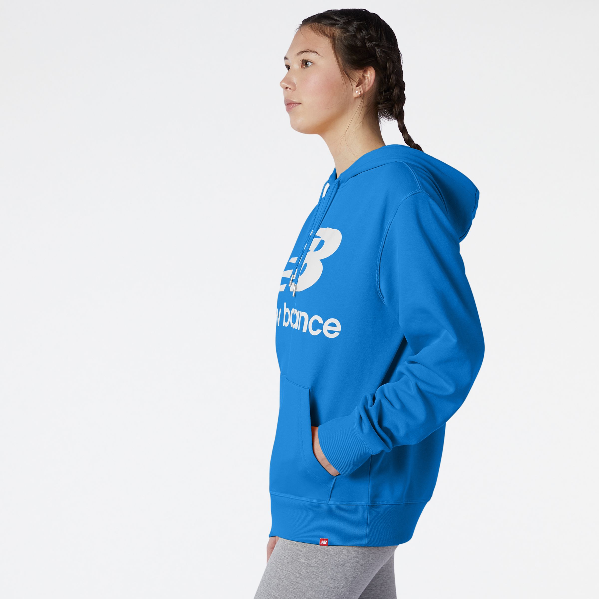 new balance essentials pullover hoodie