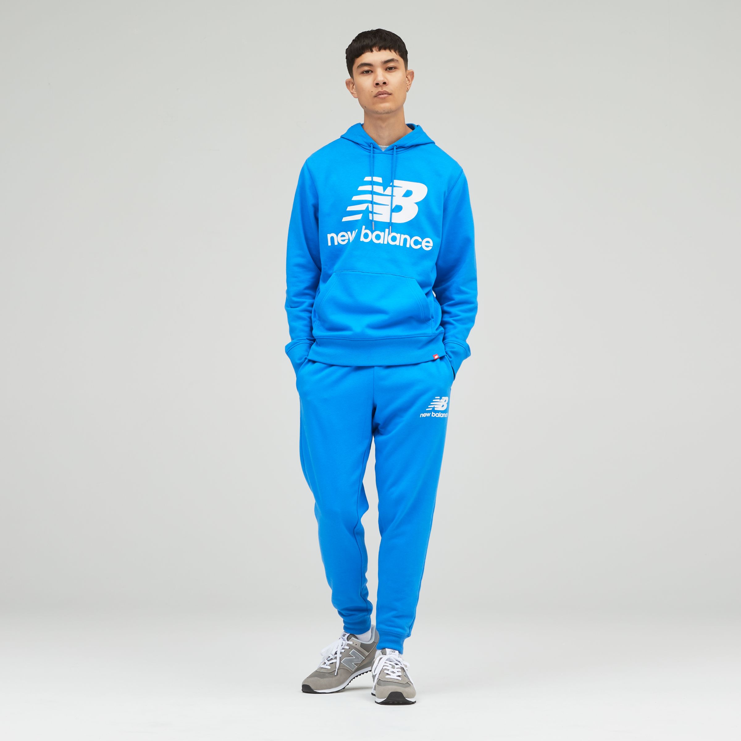 new balance essentials pullover hoodie