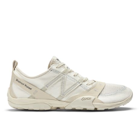 District Vision x New Balance MT10O