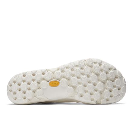 ISSEY MIYAKE x New Balance MT10OV1