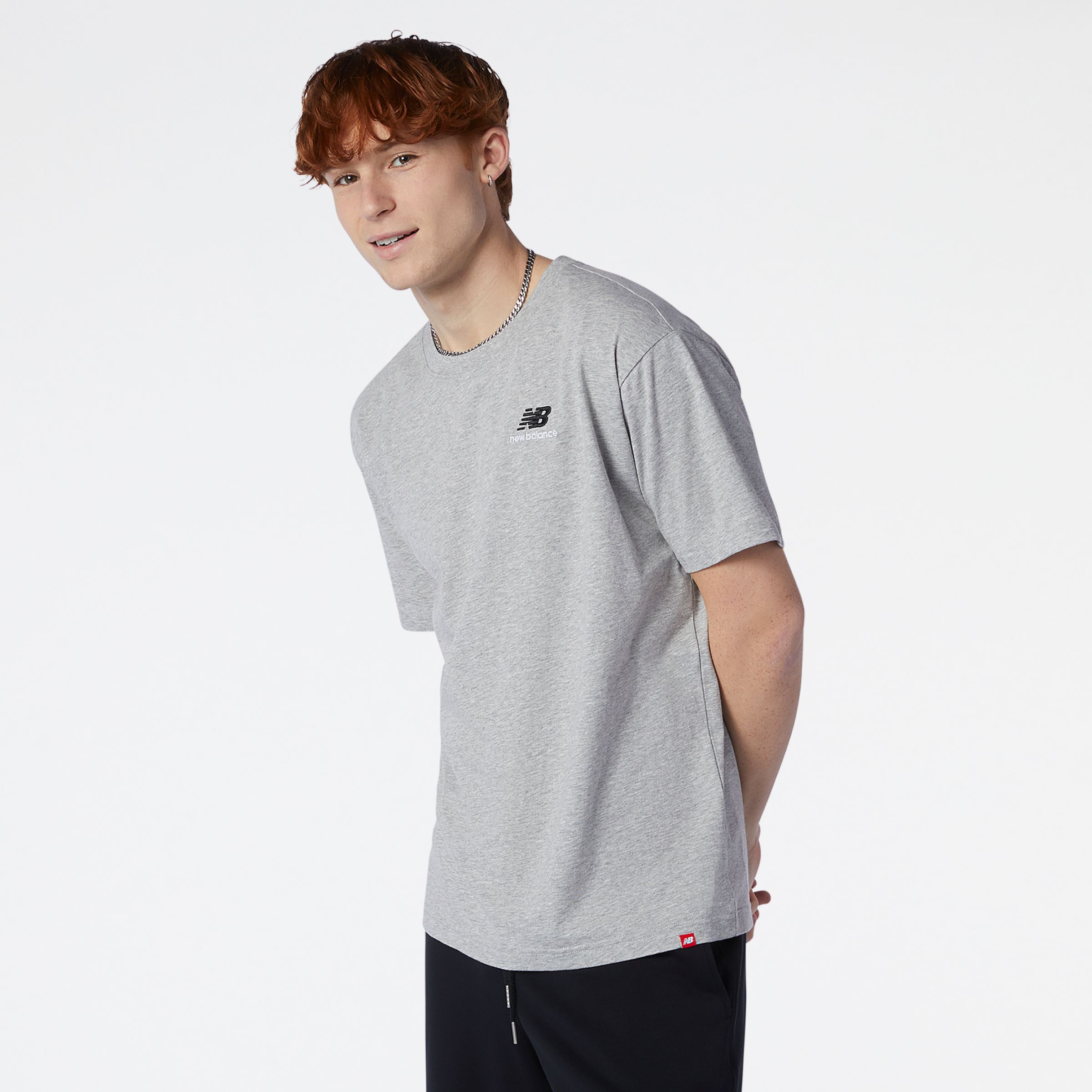 nb essentials embroidered tee