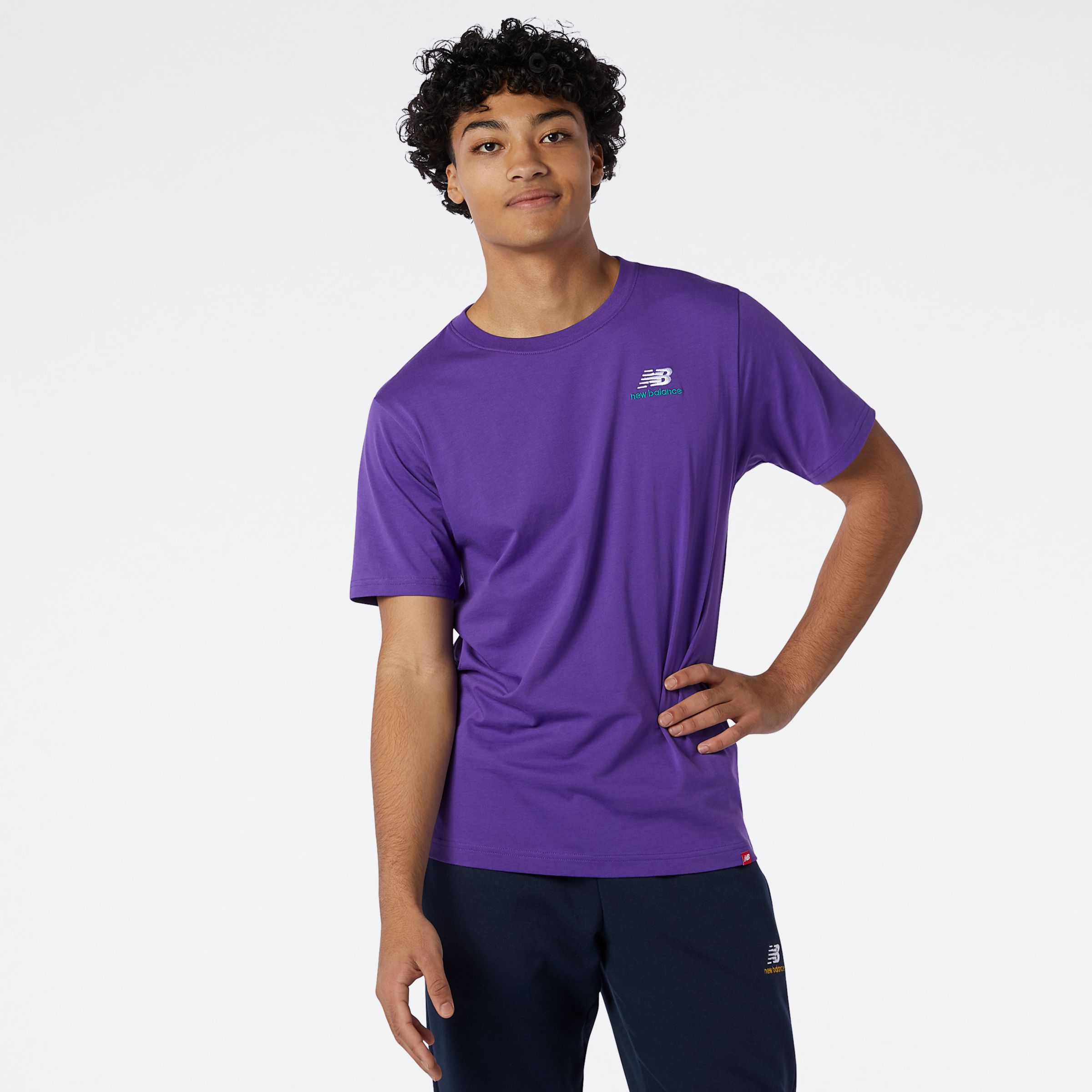 T-Shirt NB Essentials Embroidered
