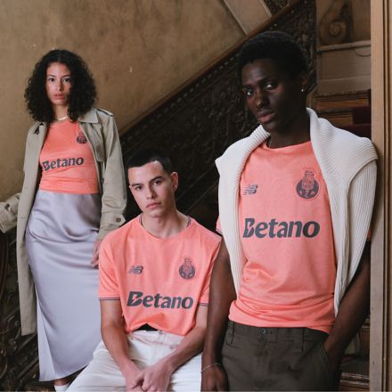 【New Balance】☆お洒落☆FC Porto Away Short Sleeve Jersey FC Porto Away Short Sleeve Jersey - New Balance