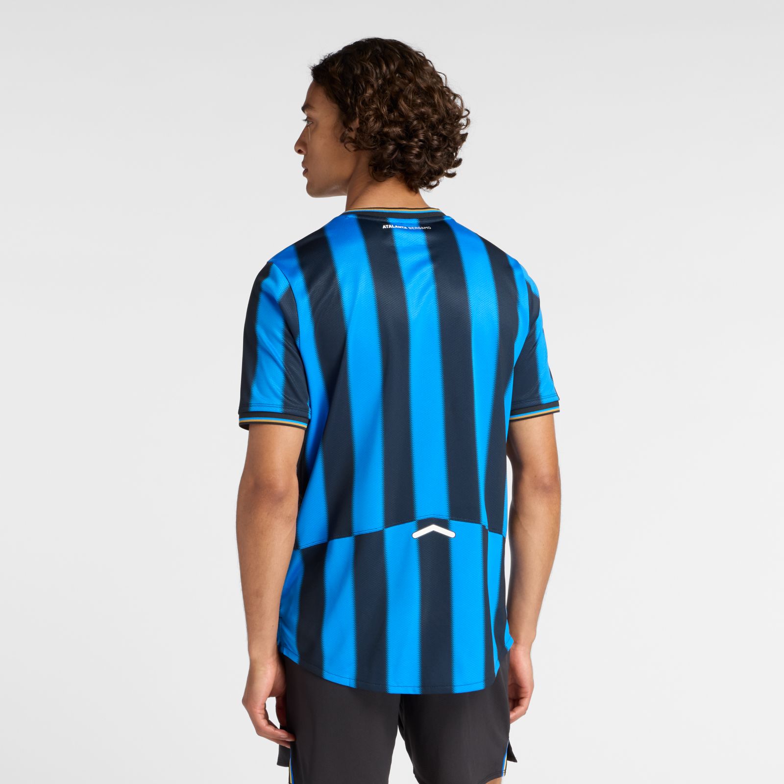 Мужские топы New Balance Atalanta BC Home Short Sleeve Jersey — фото 3