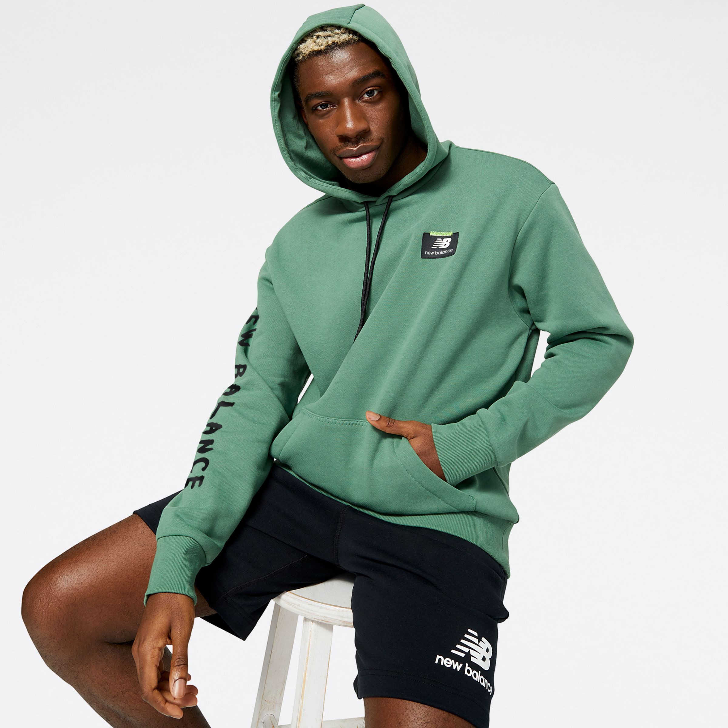 

New Balance Men's NB AT Hoodie Green - Green