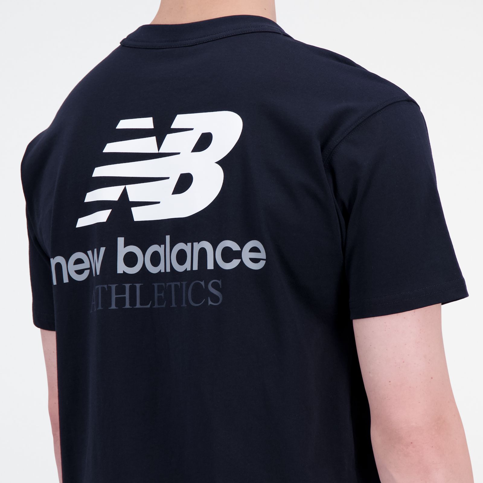 New Balance basketball graphic t-shirt in navy