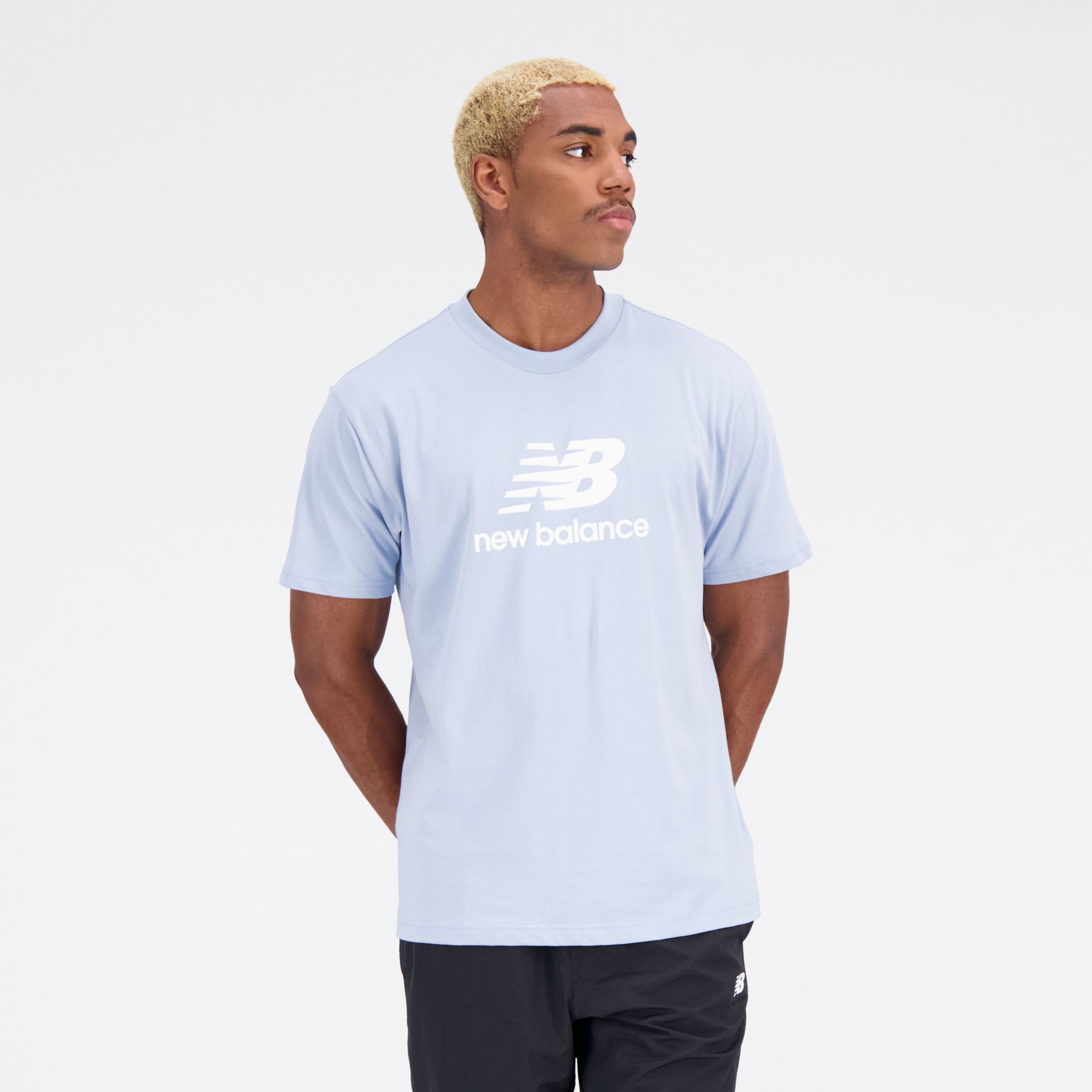 New Balance Homme T-Shirt Essentials Stacked Logo Cotton Jersey Short Sleeve T-shirt en Grey/Gris, Taille XL