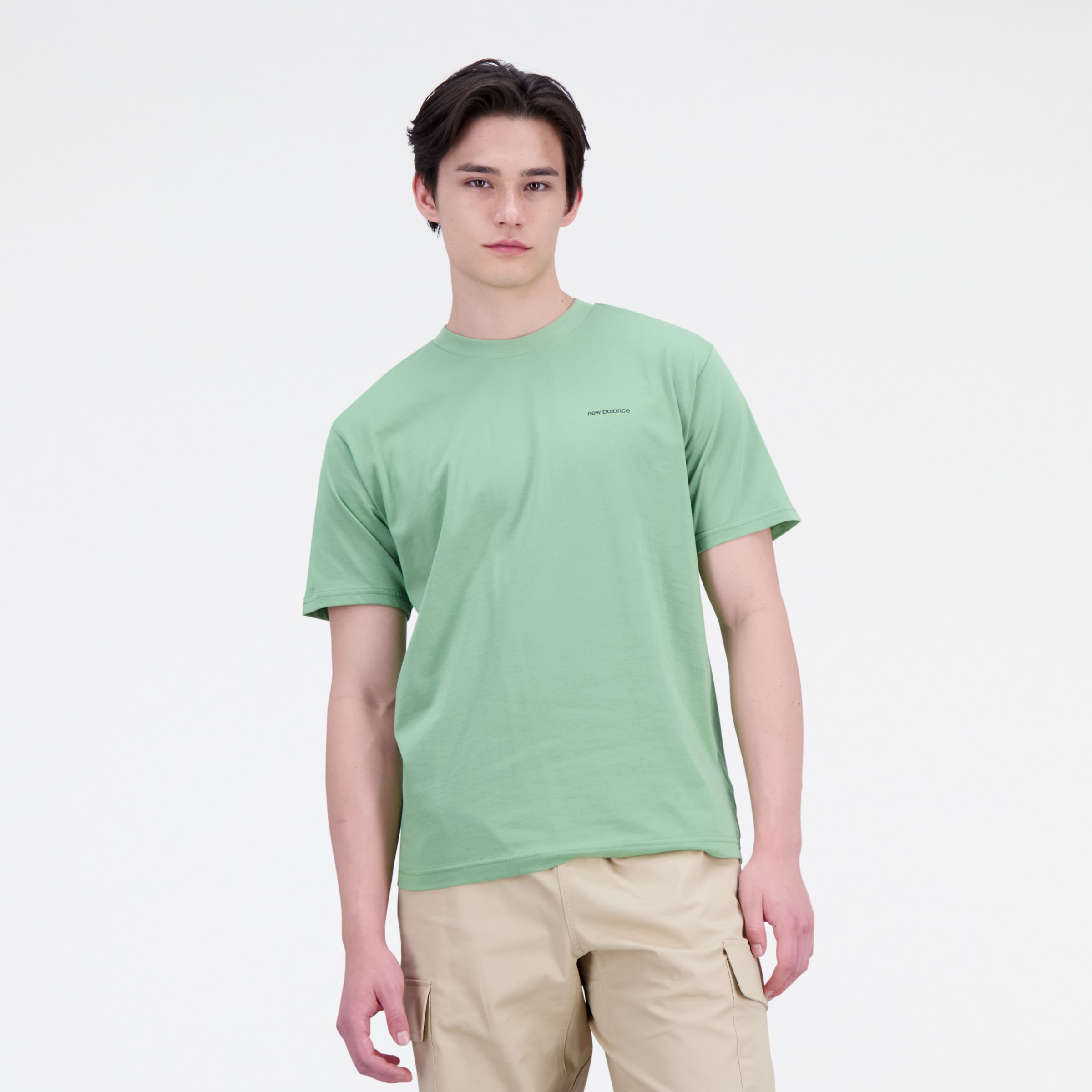 New Balance Homme Essentials Cafe Shop Front Cotton Jersey T-Shirt en Green/vert, Taille XS