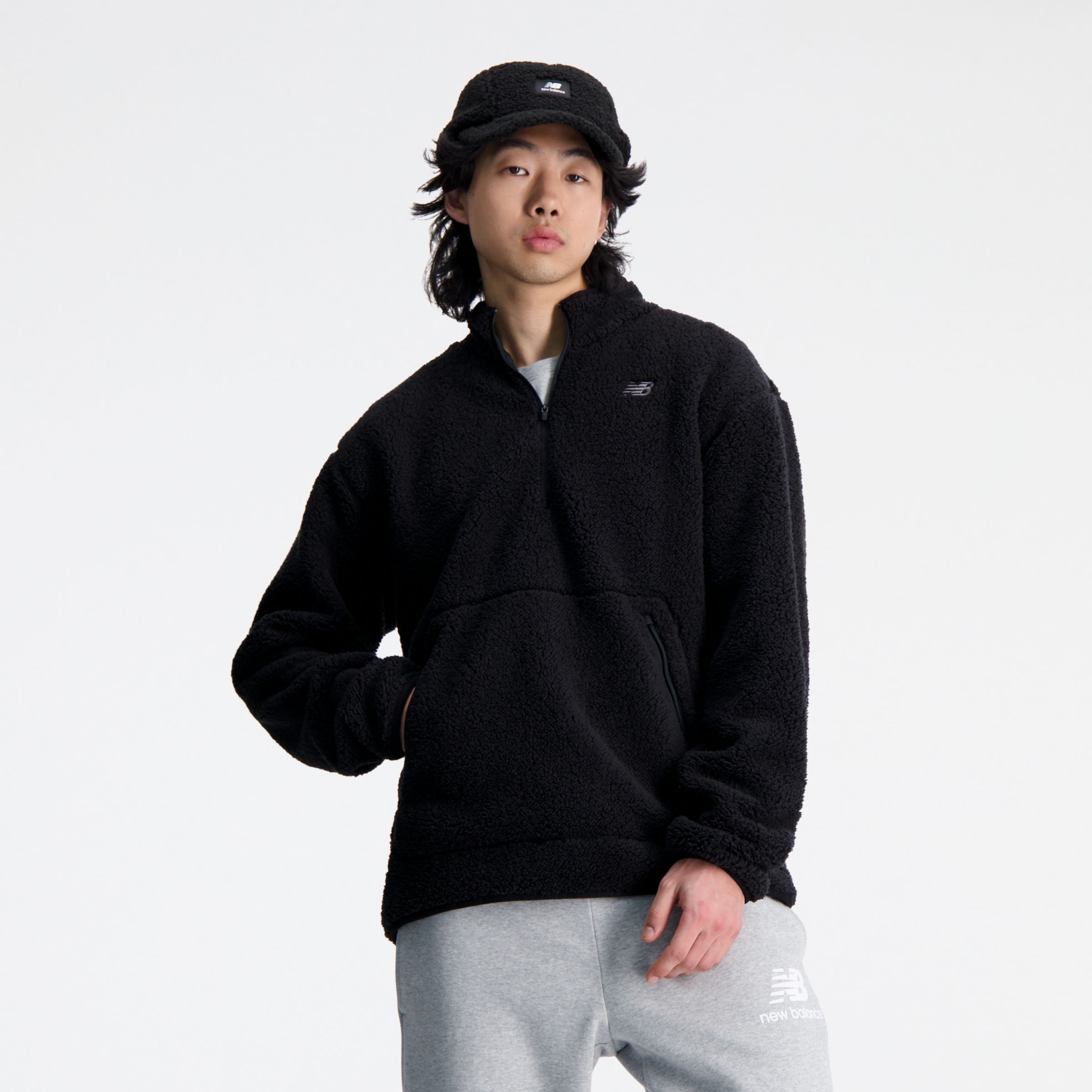 

New Balance Men's R.W. Tech Sherpa Pullover Black - Black