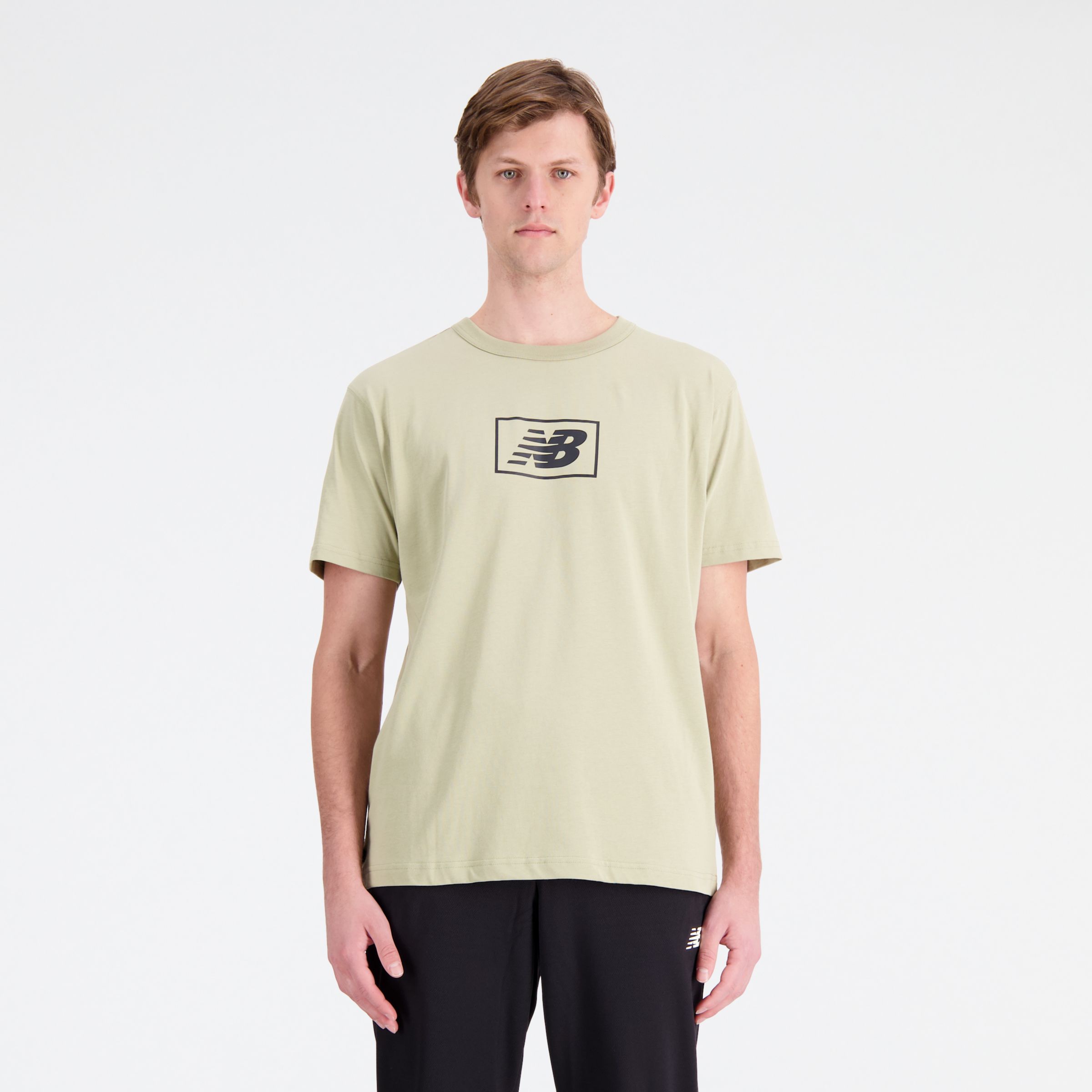 

New Balance Men's NB Essentials Logo T-Shirt Green - Green