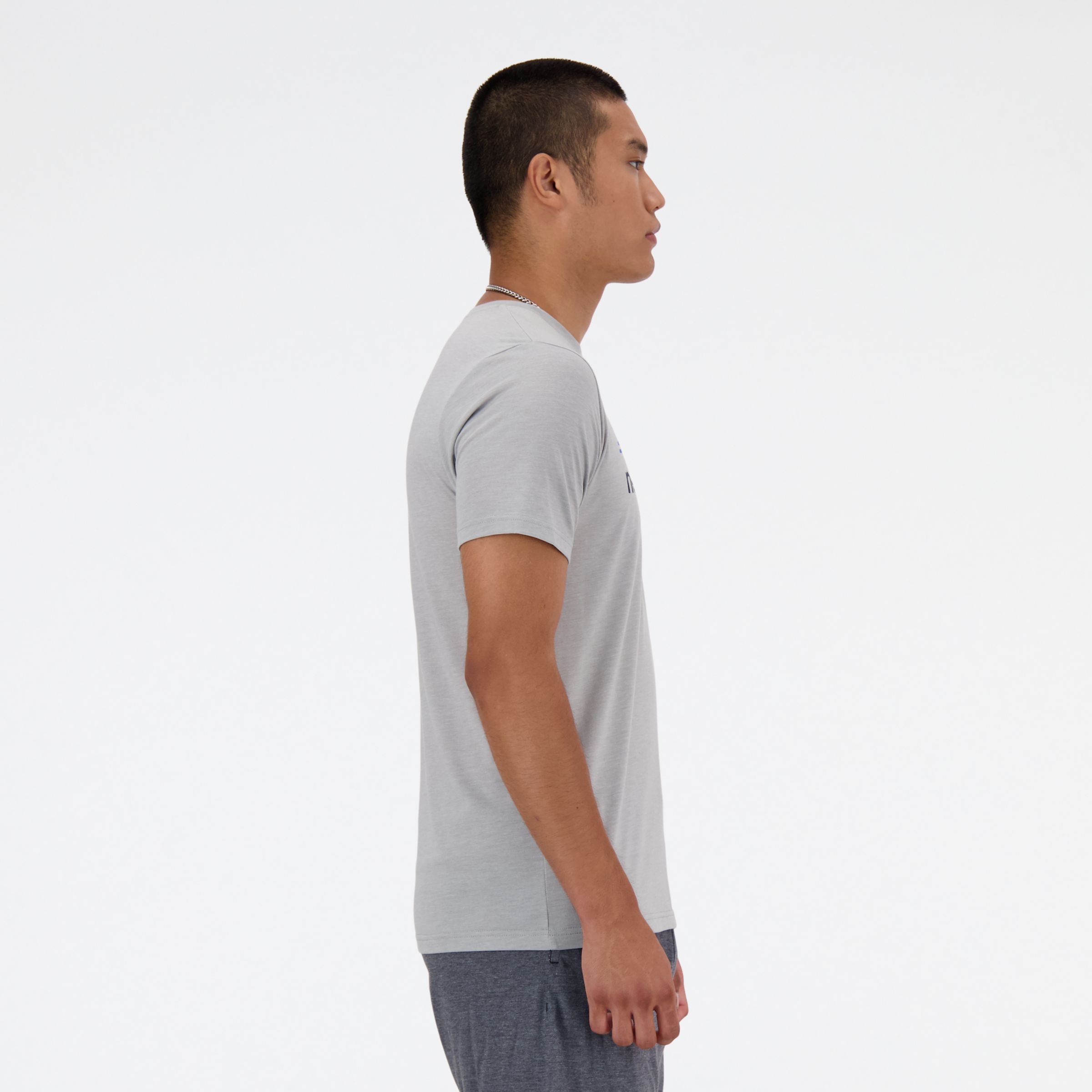 Sport Essentials Heathertech Graphic 短袖上衣