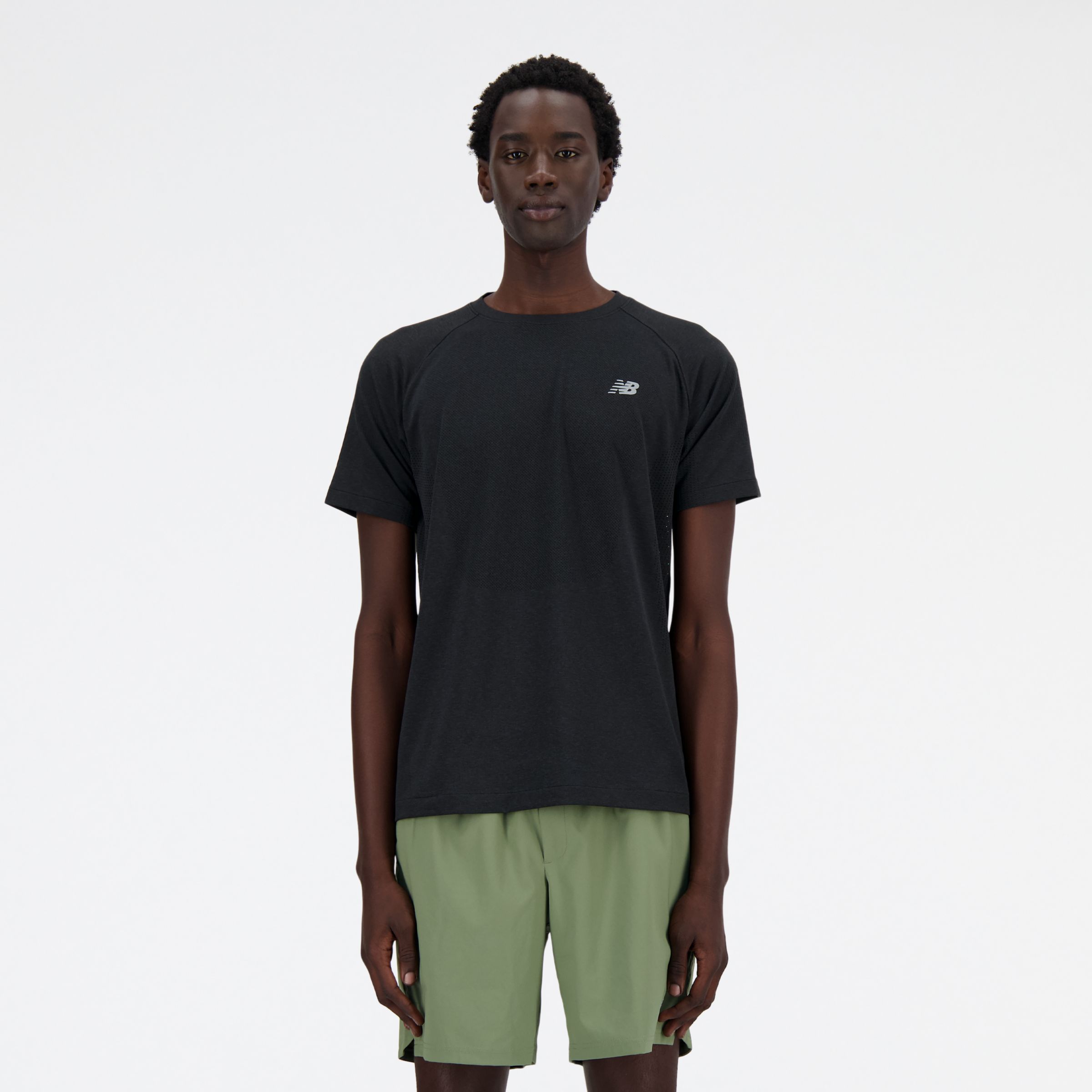 New Balance Men's Knit T-Shirt in Black Poly Knit, size Large