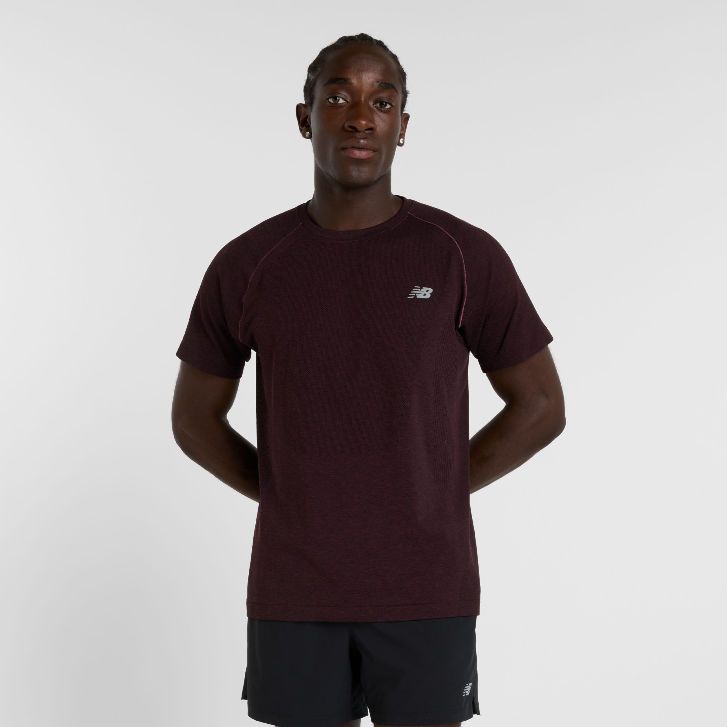 NEW BALANCE MEN'S KNIT T-SHIRT 