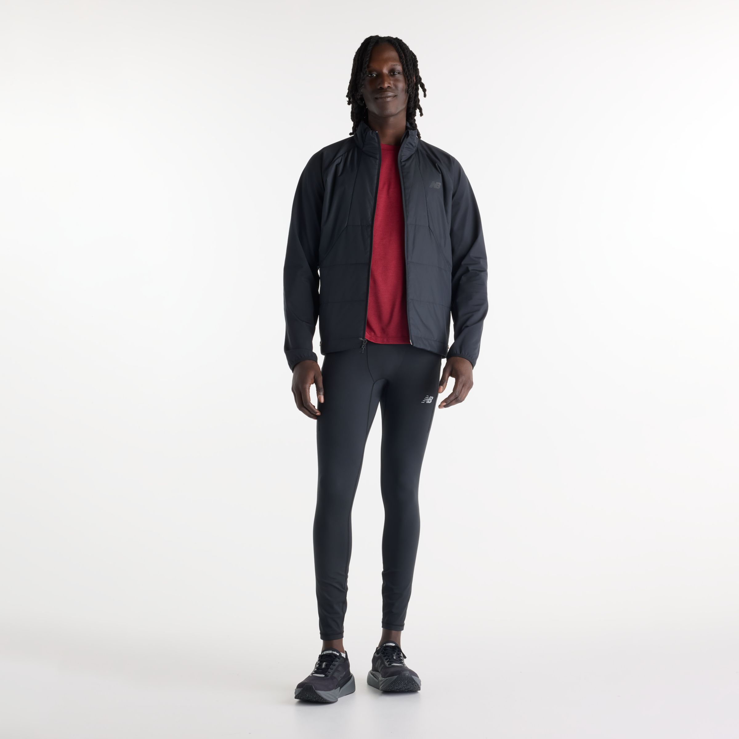 Hella is wearing size M and is 6'2"/188cm. Chest: 37"/94cm, Waist: 30"/76cm