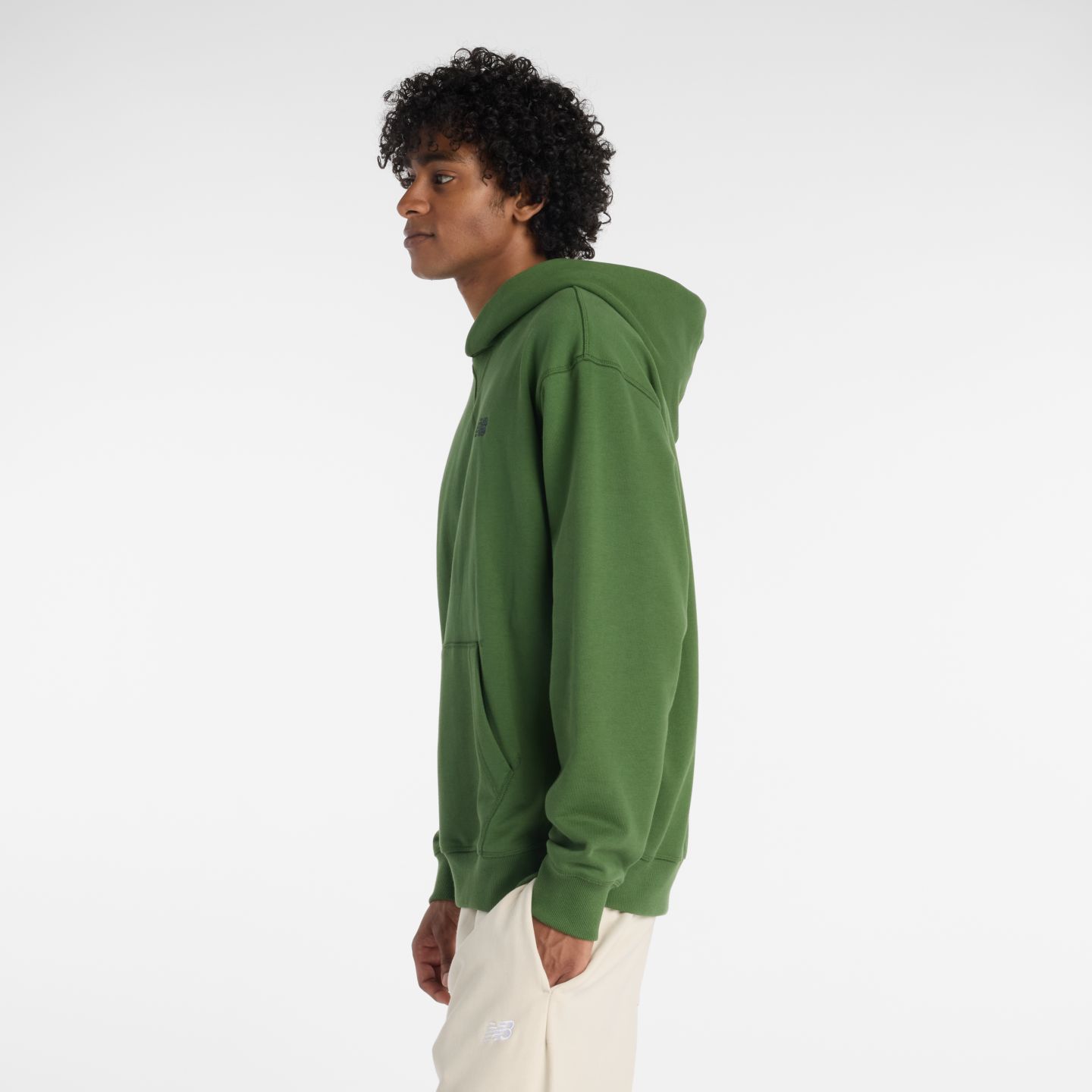 Мужское худи New Balance Athletics French Terry, цвет: Тёмный зелёный — фото 5