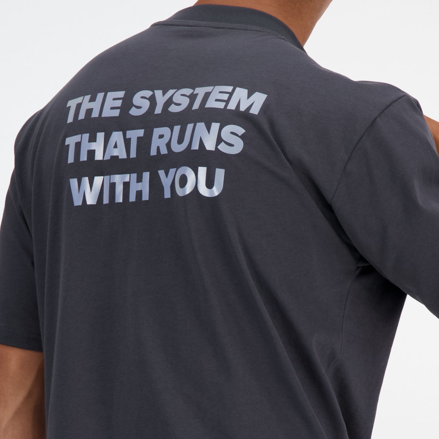 Мужская футболка New Balance Shifted Oversized T-Shirt, цвет: Blacktop — фото 2