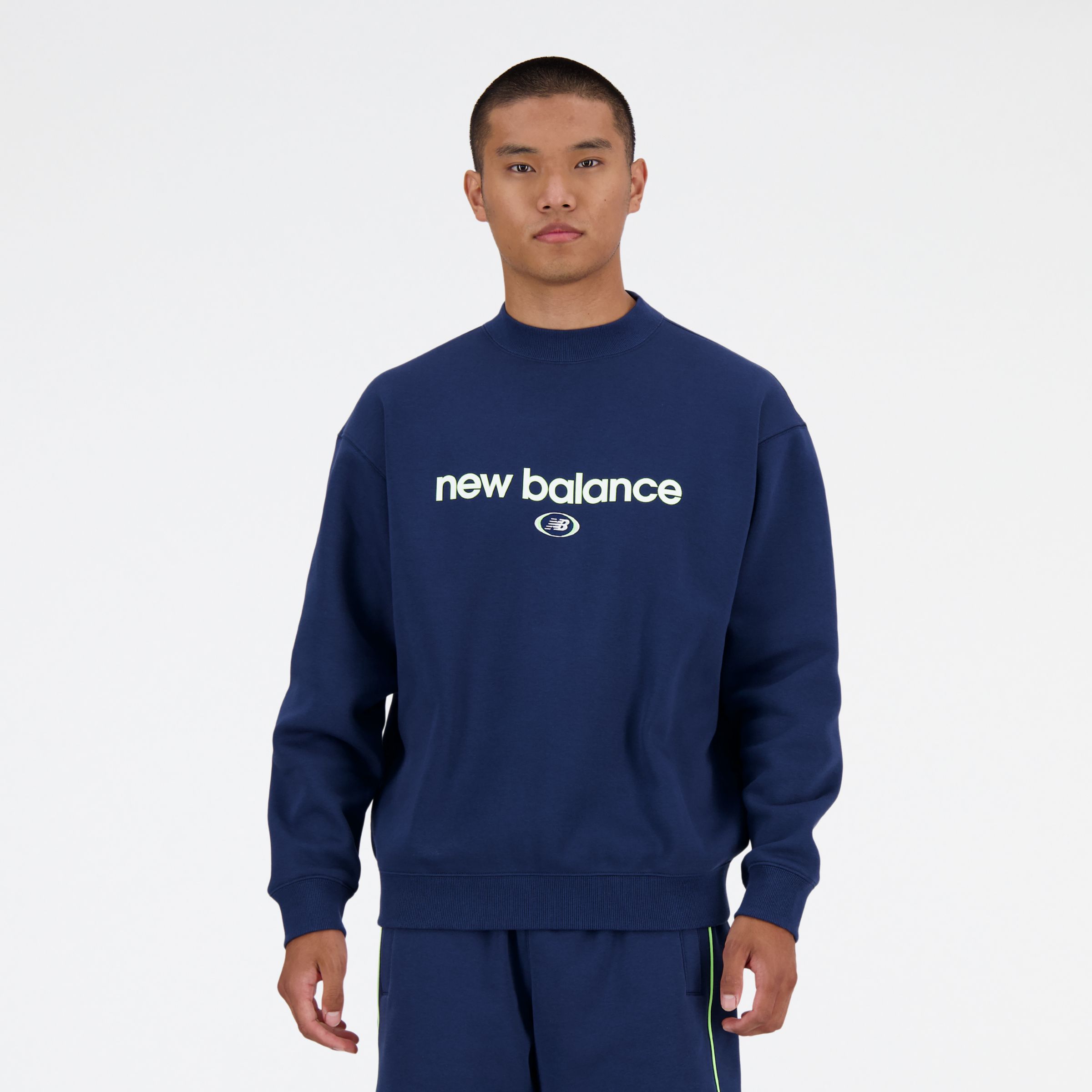 뉴발란스 New Balance Hoops Crewneck,NB NAVY