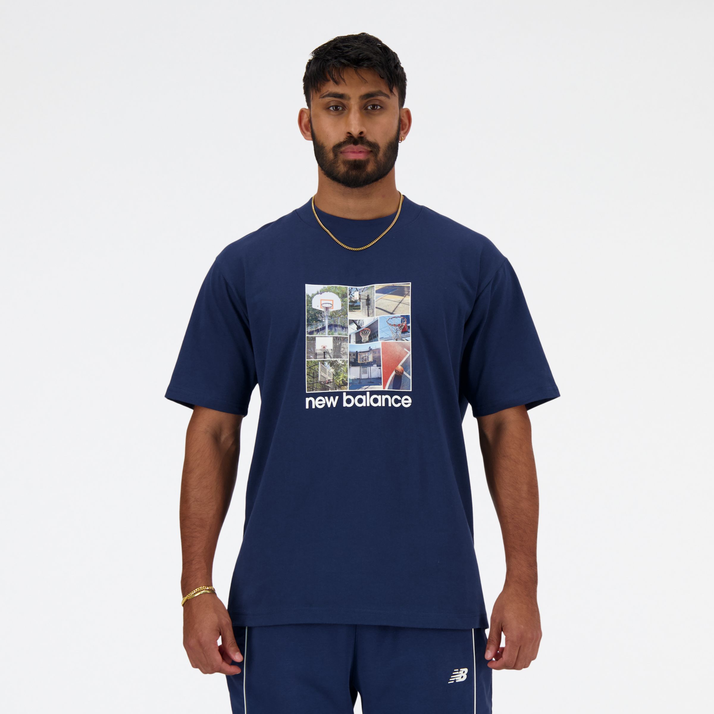 

New Balance Men's Hoops Graphic T-Shirt Blue - Blue