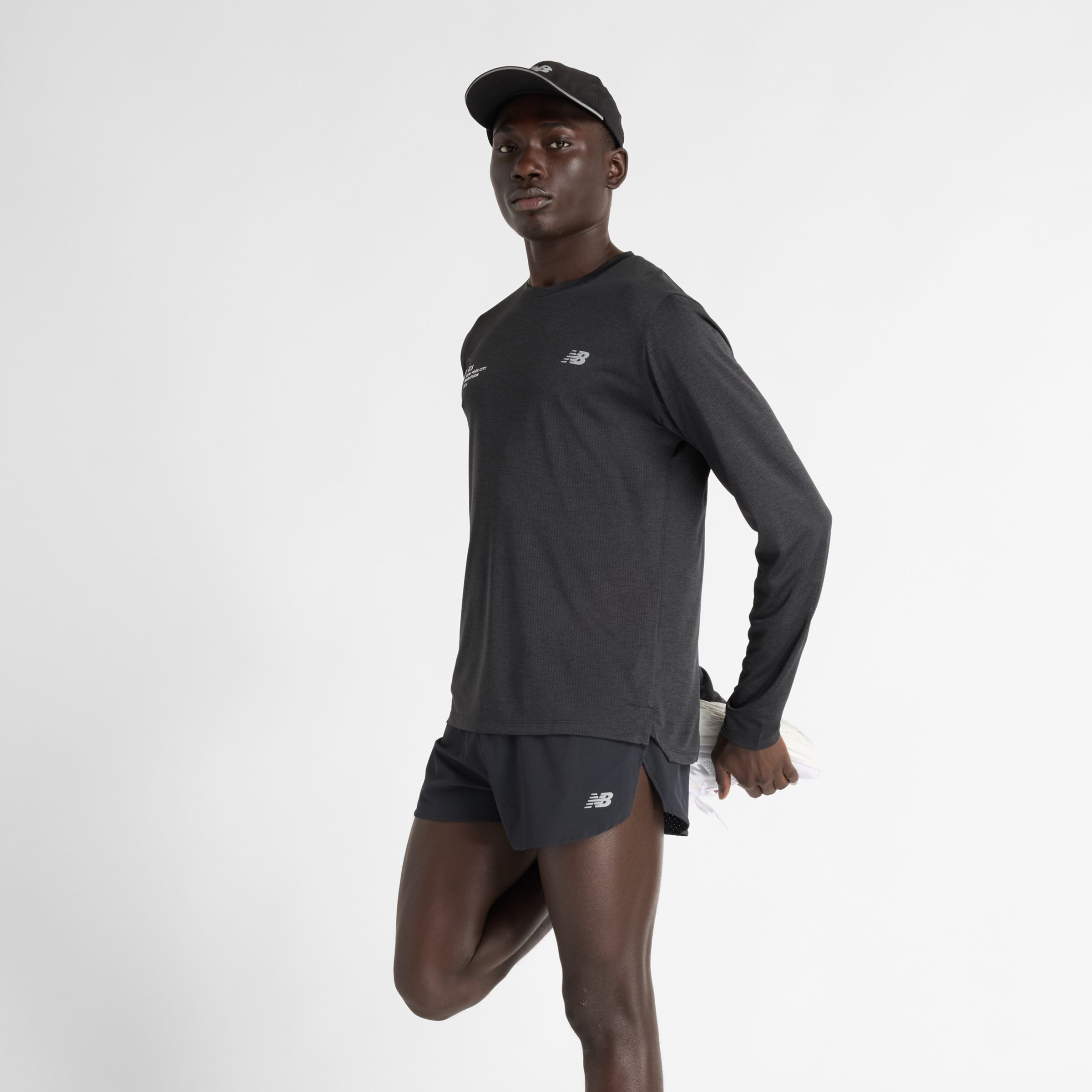 

New Balance Men's NYC Marathon Athletics Long Sleeve Black - Black