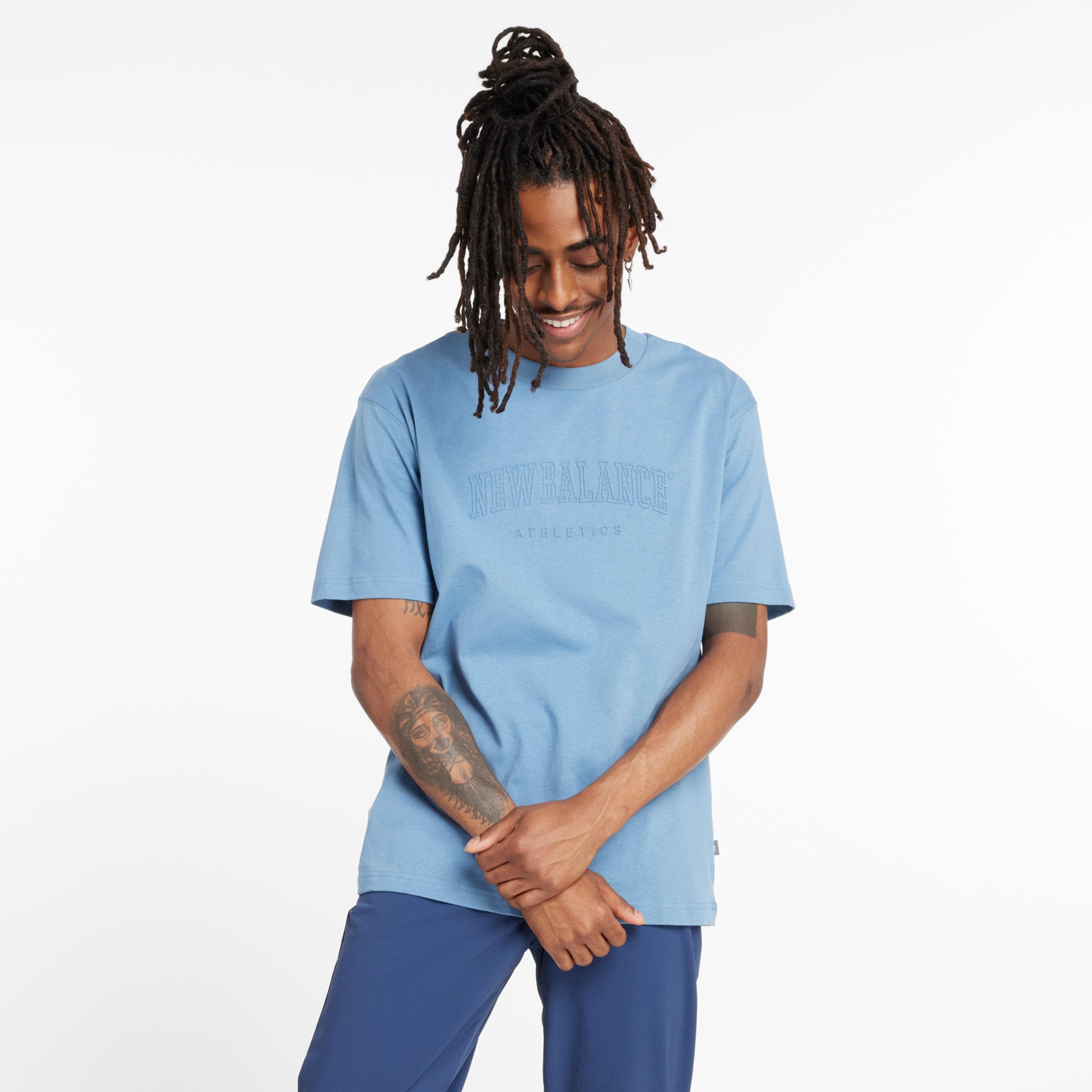 New Balance Homme Embossed Varsity Jersey T-Shirt en Bleu, de coton, Taille 2XL