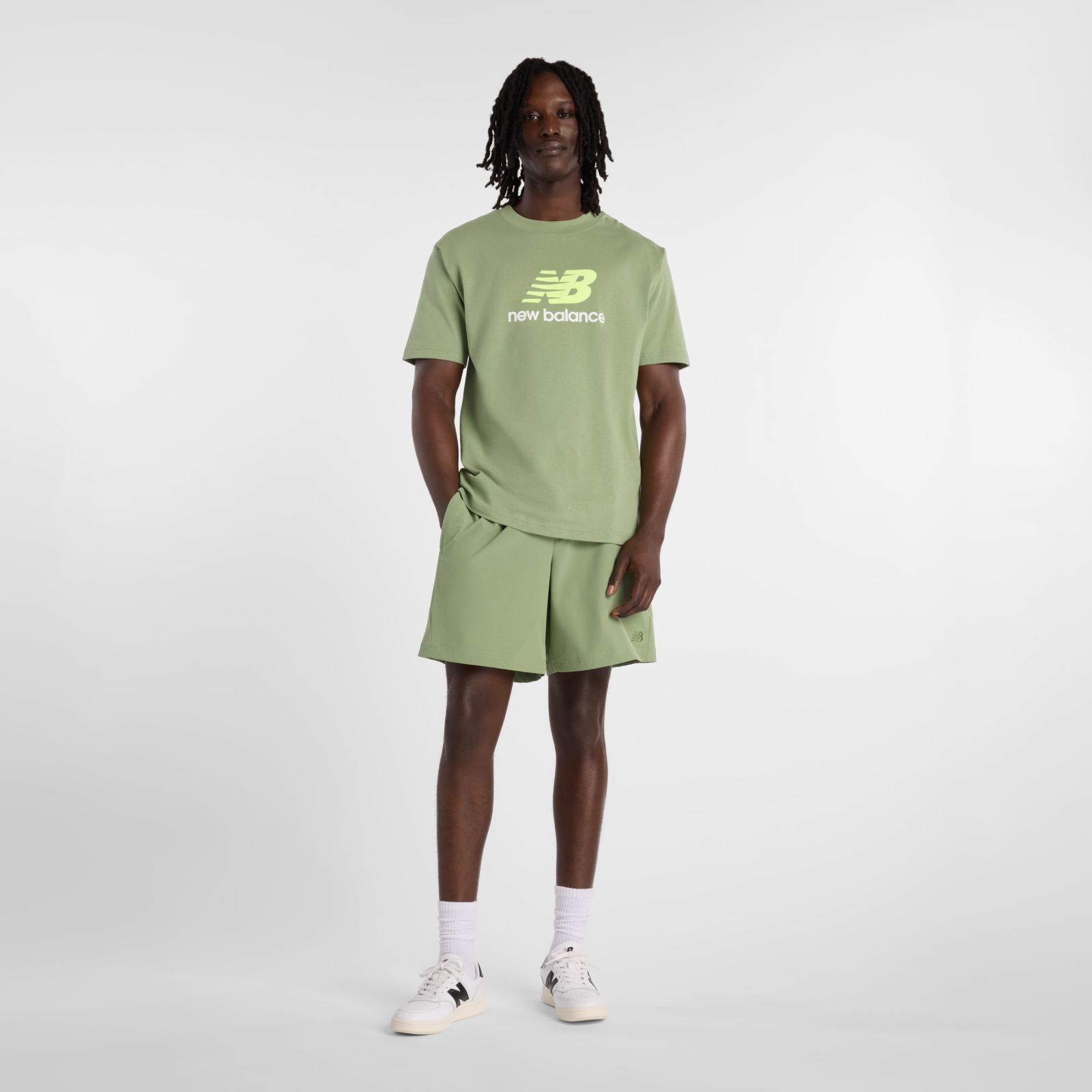 Мужские футболки New Balance Athletics Logo T-Shirt — фото 2
