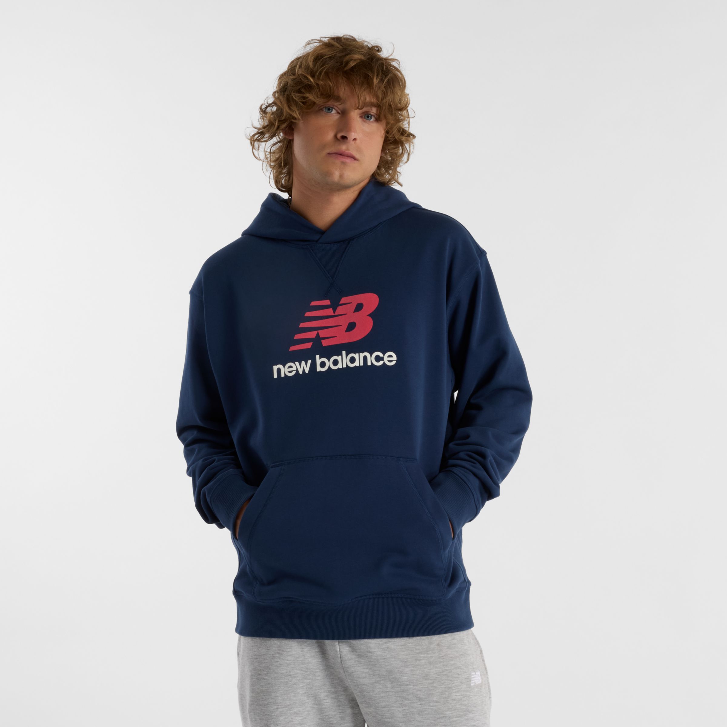 New Balance Homme Athletics French Terry Logo Hoodie en Bleu, Coton, Taille XS