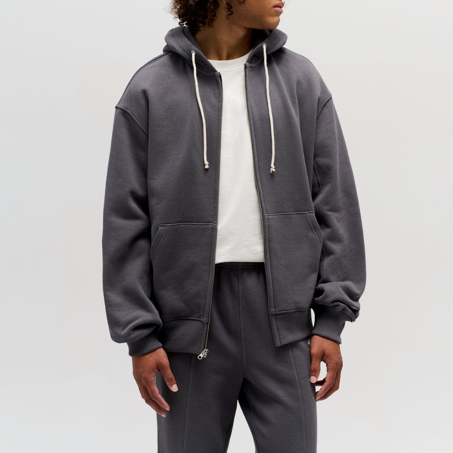 Мужское худи New Balance Made In USA Full Zip, цвет: Magnet — фото 2