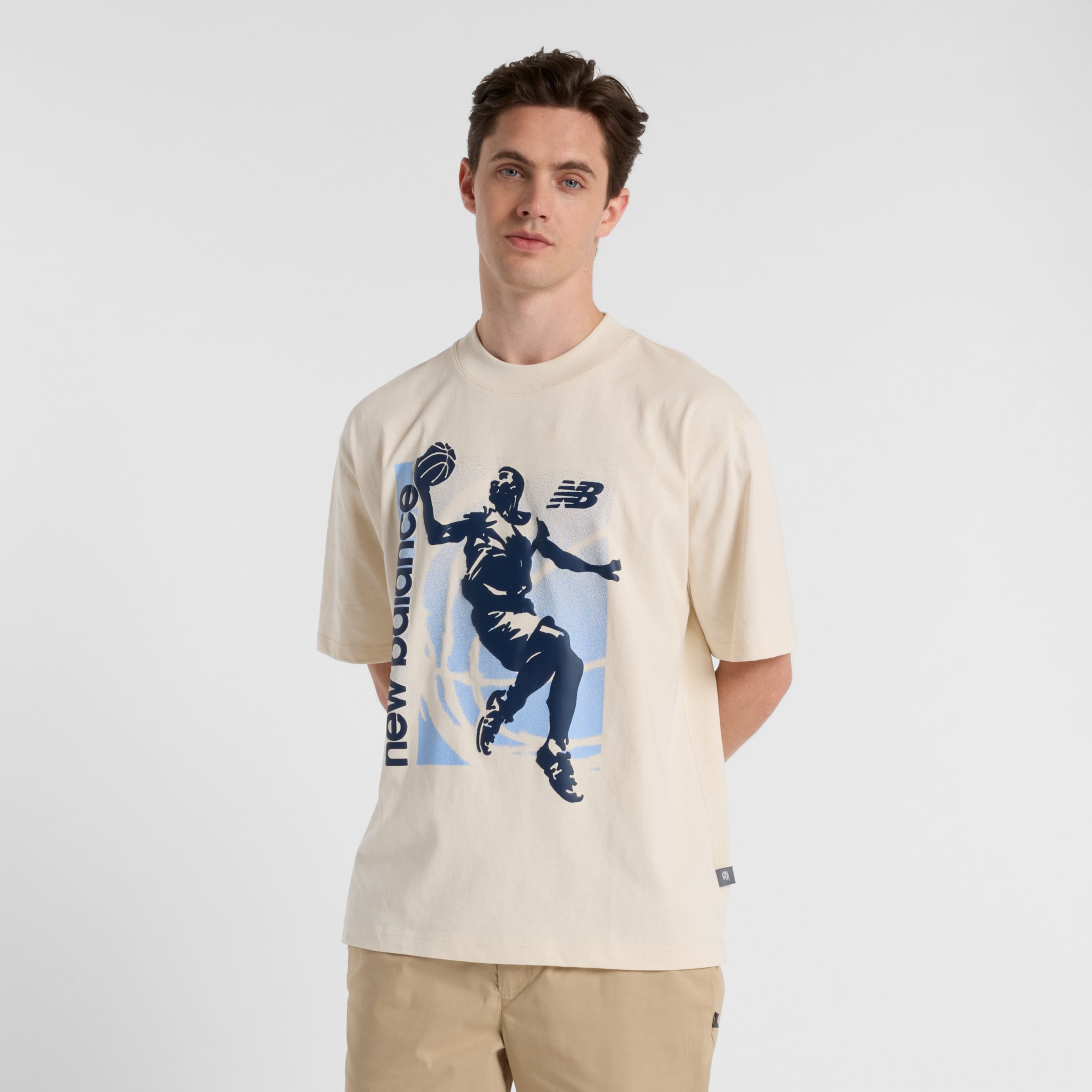 New Balance Men's Hoops Graphic Vintage T-Shirt in Beige Poly Knit, size Small