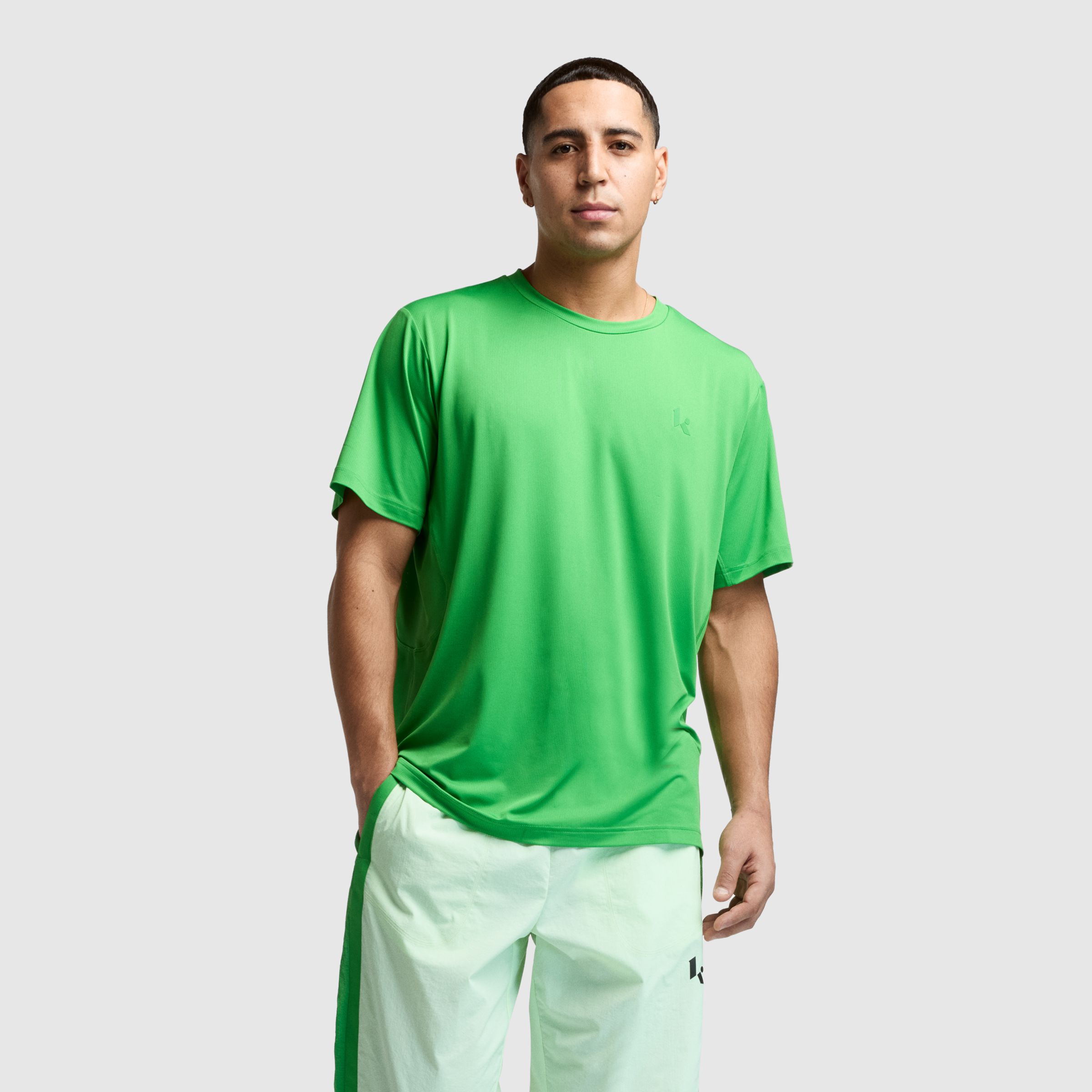 NEW BALANCE MEN'S KLUTCH MEN'S MESH PERFORMANCE T-SHIRT 