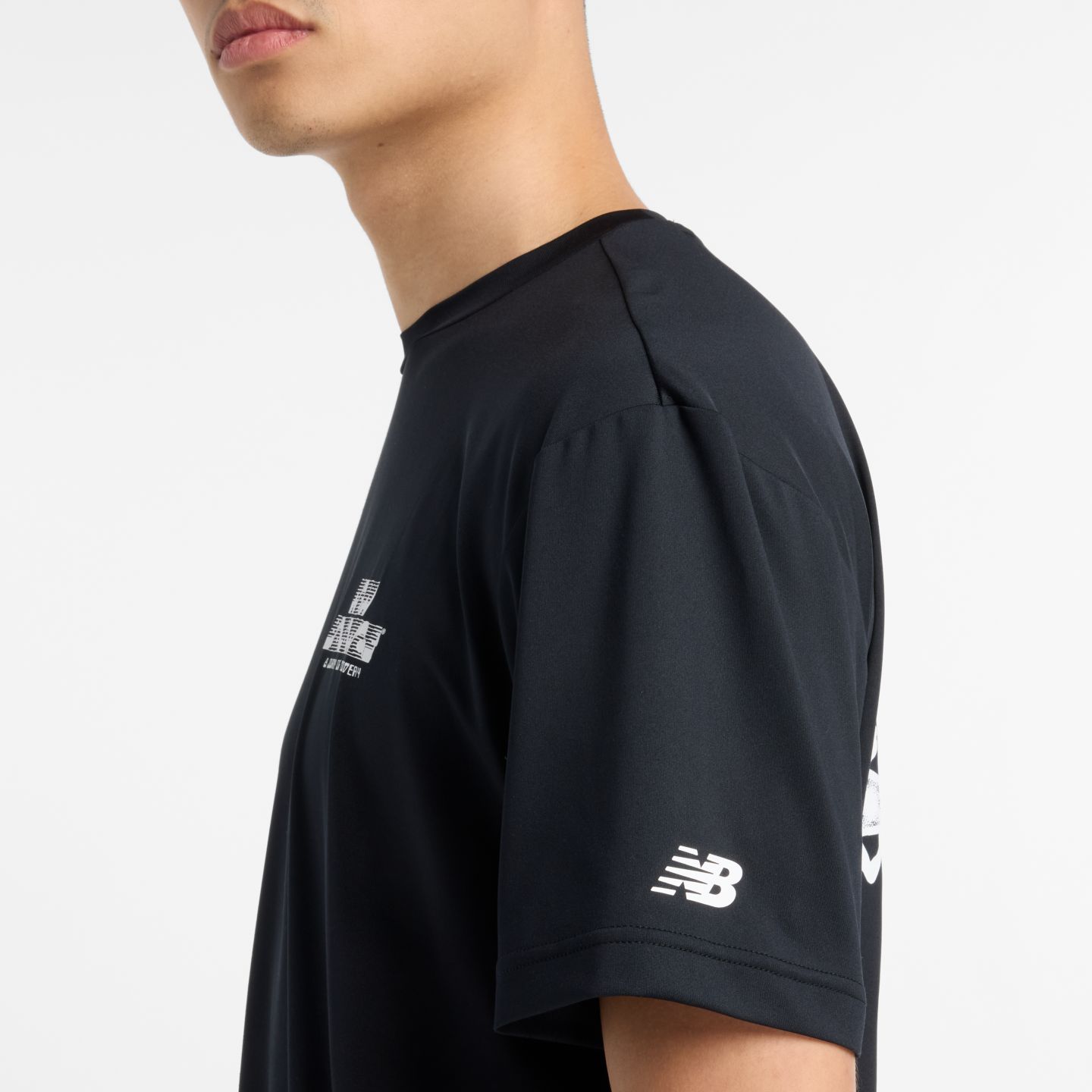 Мужская футболка New Balance Run Energy, цвет: Чёрный — фото 4