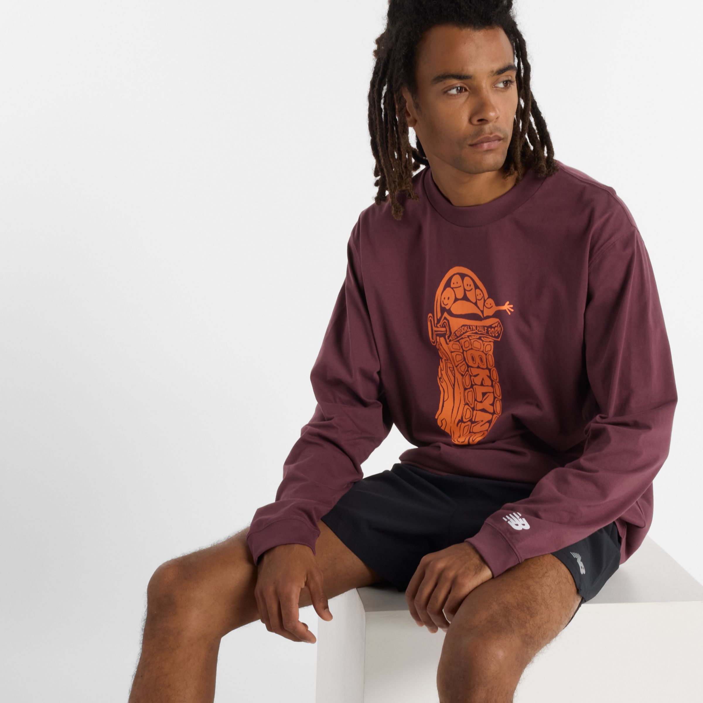

New Balance Men's RBC Brooklyn Half Graphic Long Sleeve Purple - Purple