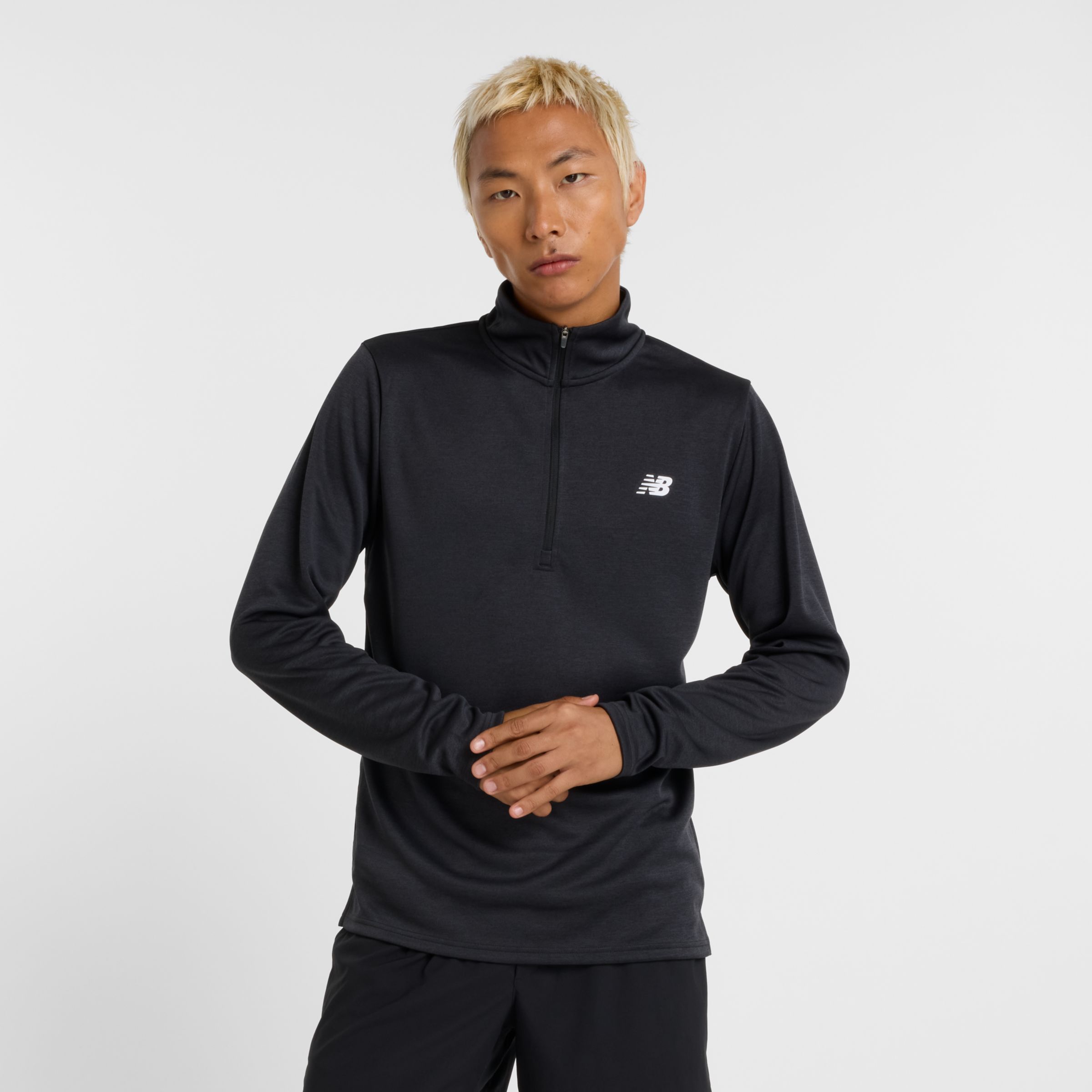 Norbu is wearing size M and is 5'11"/180cm. Chest: 36"/91.4cm, Waist: 32"/81.3cm, Hips: 37.25"/94.6cm