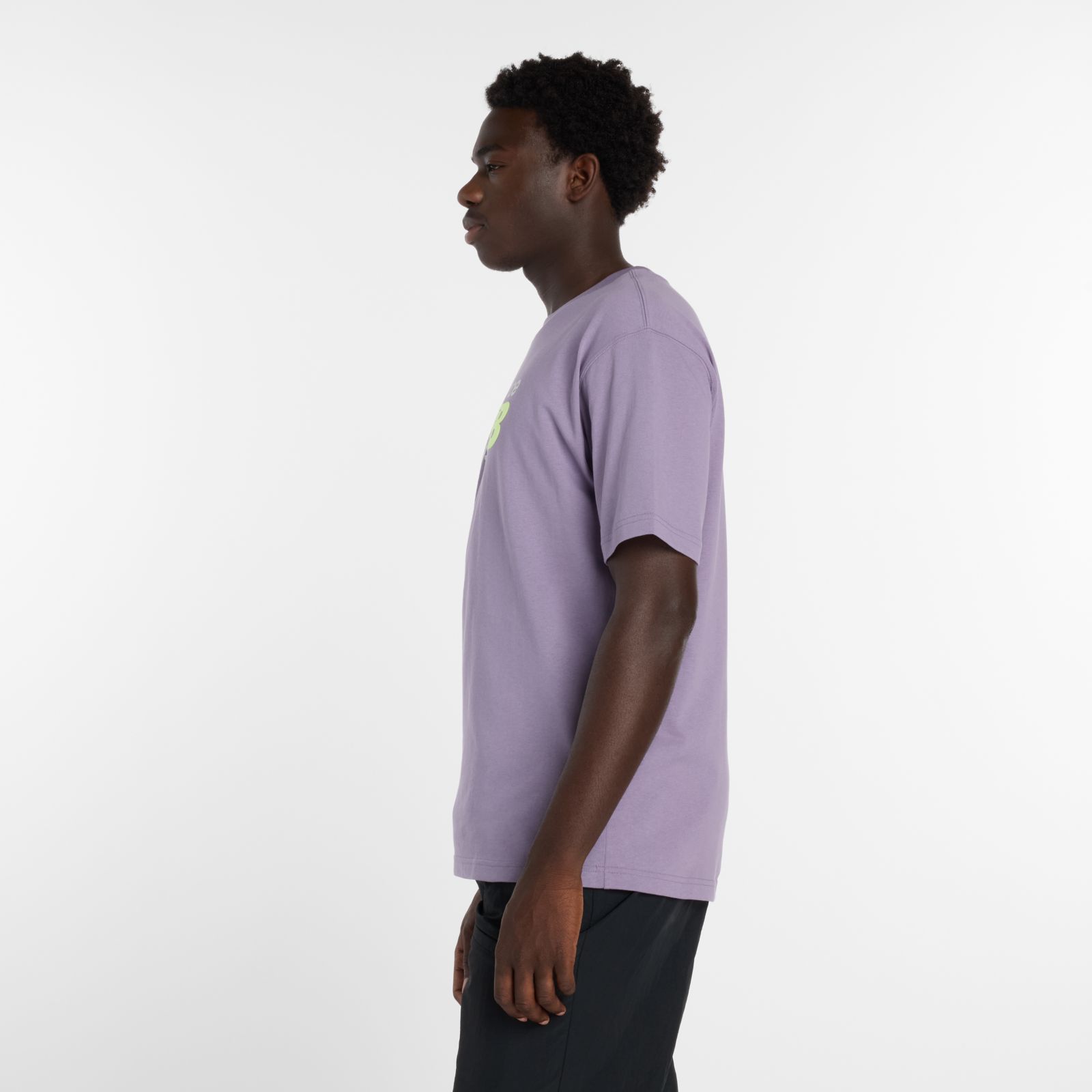 Мужские футболки New Balance Athletics Premium Relaxed Chest Logo T-Shirt — фото 4