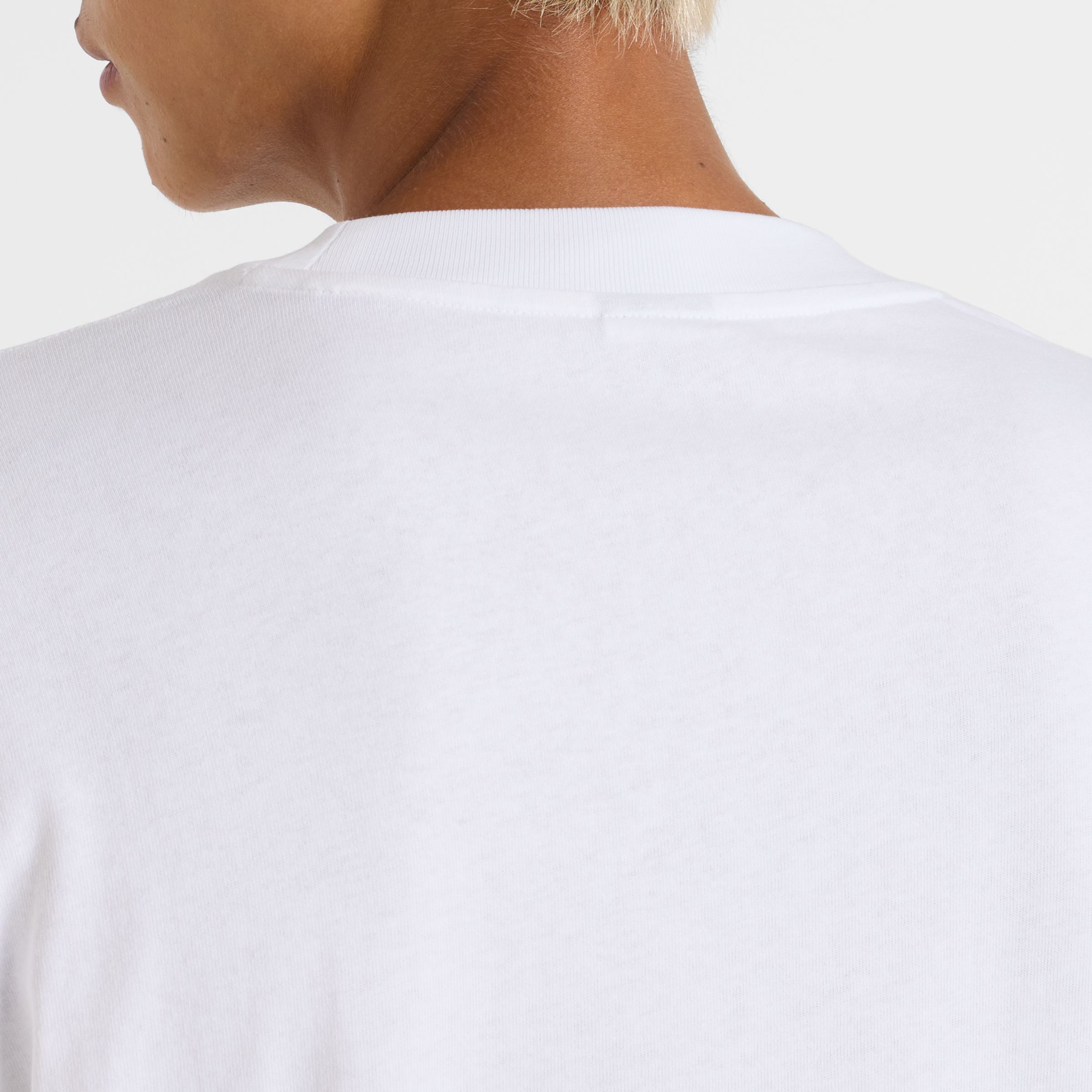 Debut Statue T-Shirt