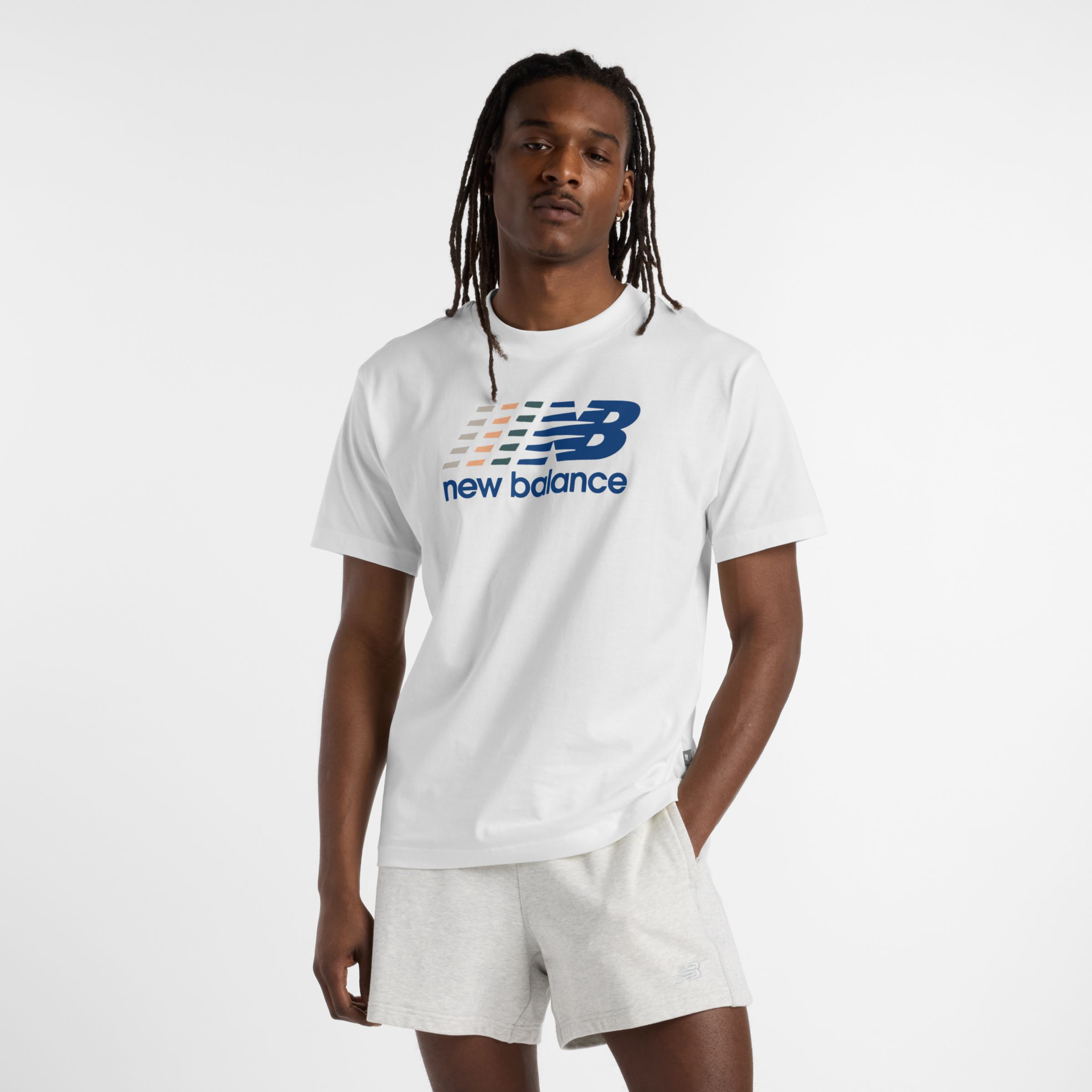 NEW BALANCE MEN'S CENTER MULTI COLOR LOGO T-SHIRT 