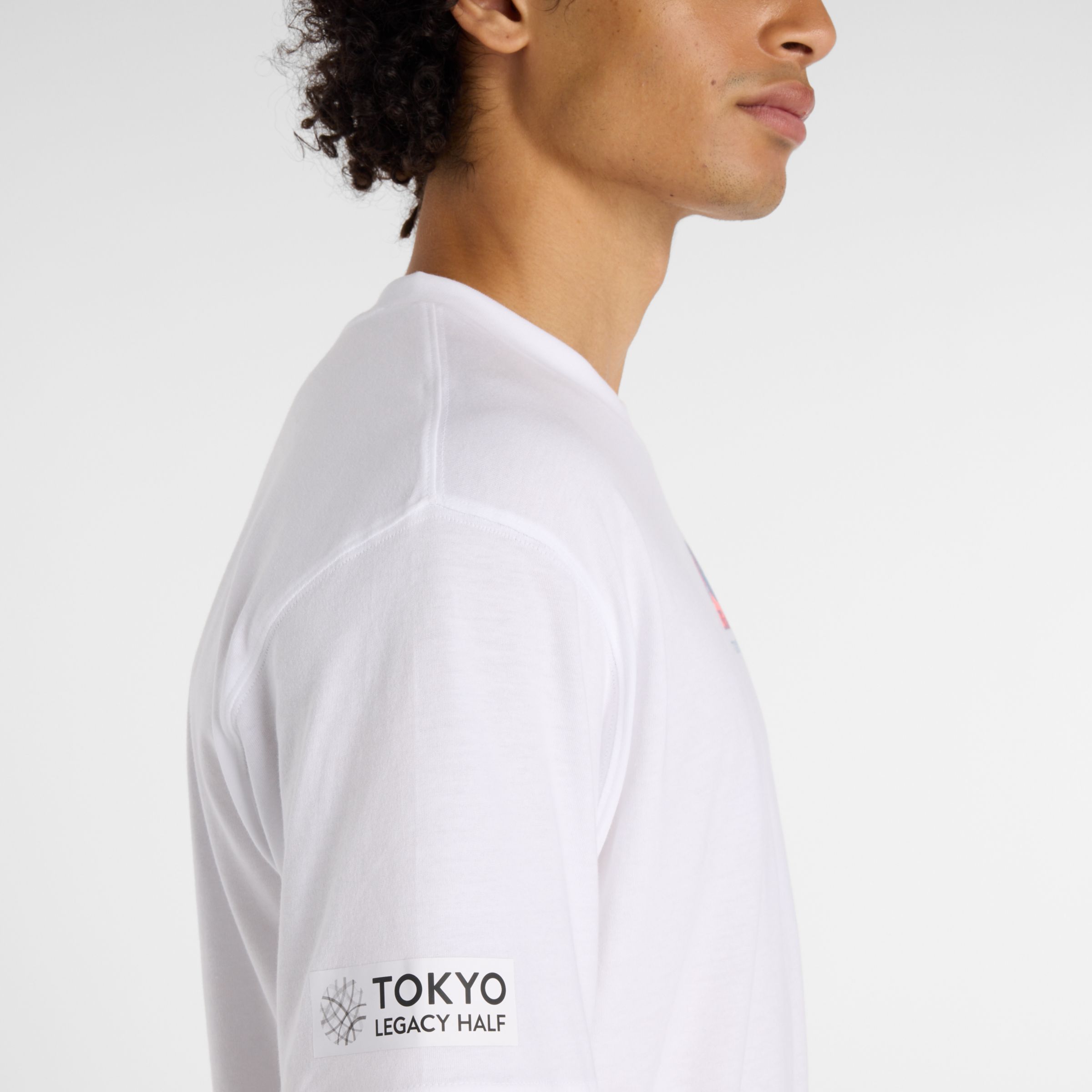 Tokyo Legacy Half グラフィック ショートスリーブTシャツ