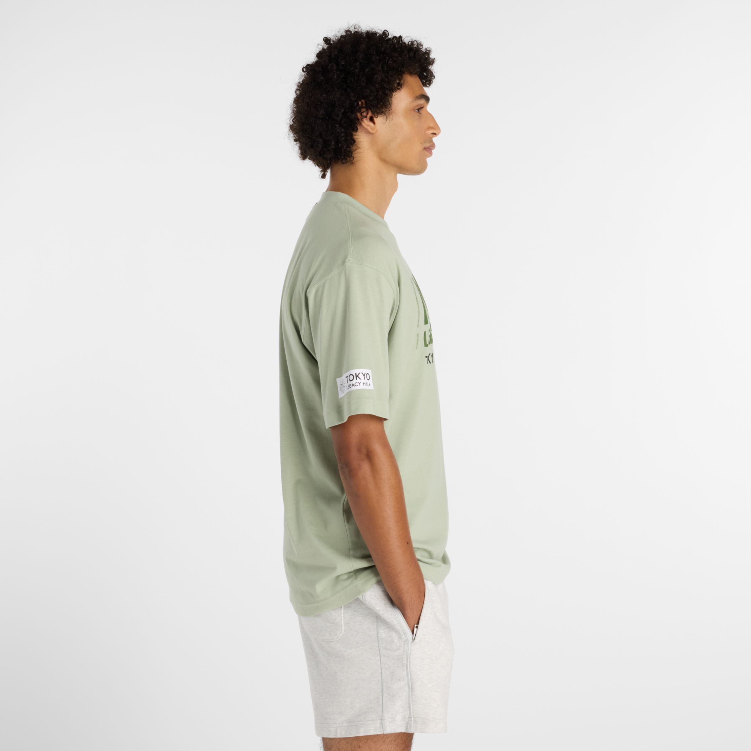 Tokyo Legacy Half グラフィック ショートスリーブTシャツ