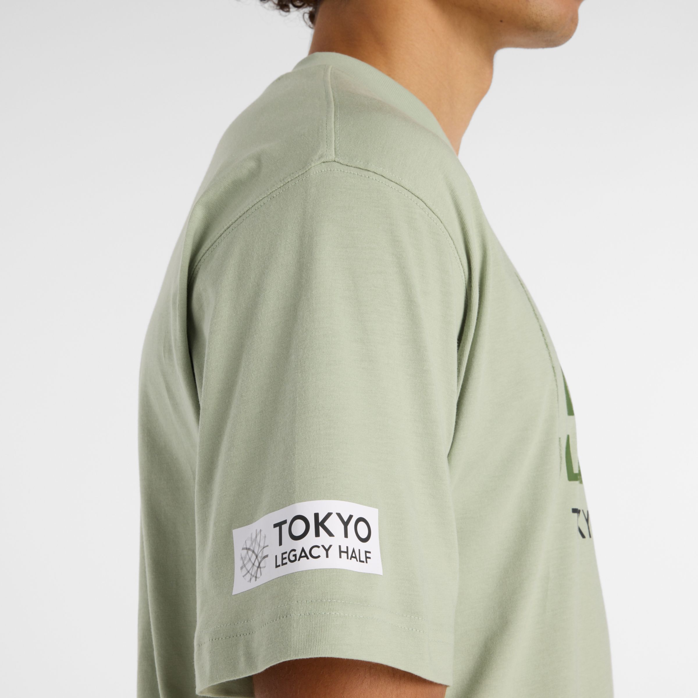 Tokyo Legacy Half グラフィック ショートスリーブTシャツ